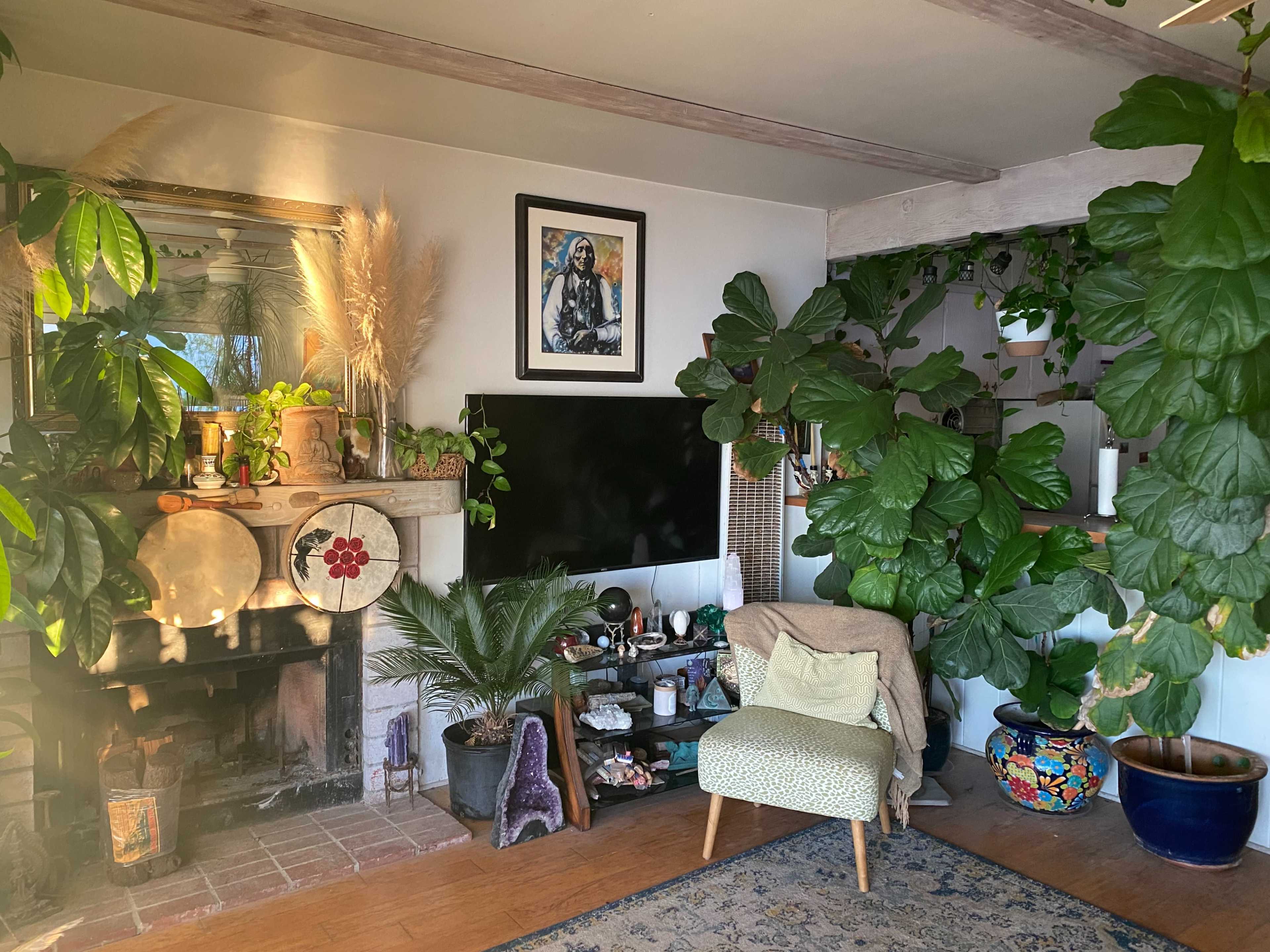 Beautiful Malibu Bohemia Beachfront Bungalow Image in Central Malibu, Malibu, CA