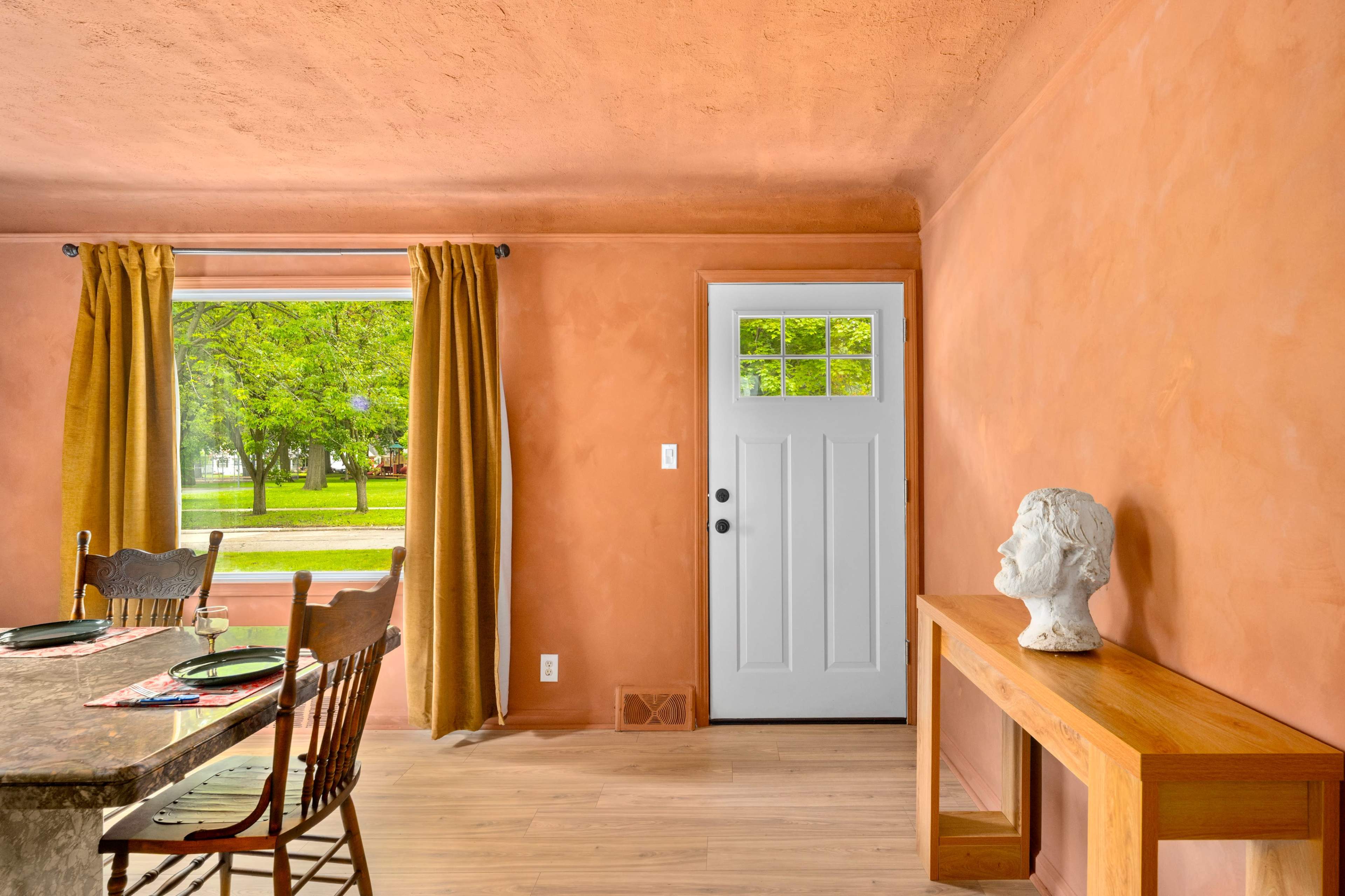 Bold & Artistic Royal Oak Home | Perfect for Photoshoots, Productions & Retreats Image in Royal Oak, Royal Oak, MI