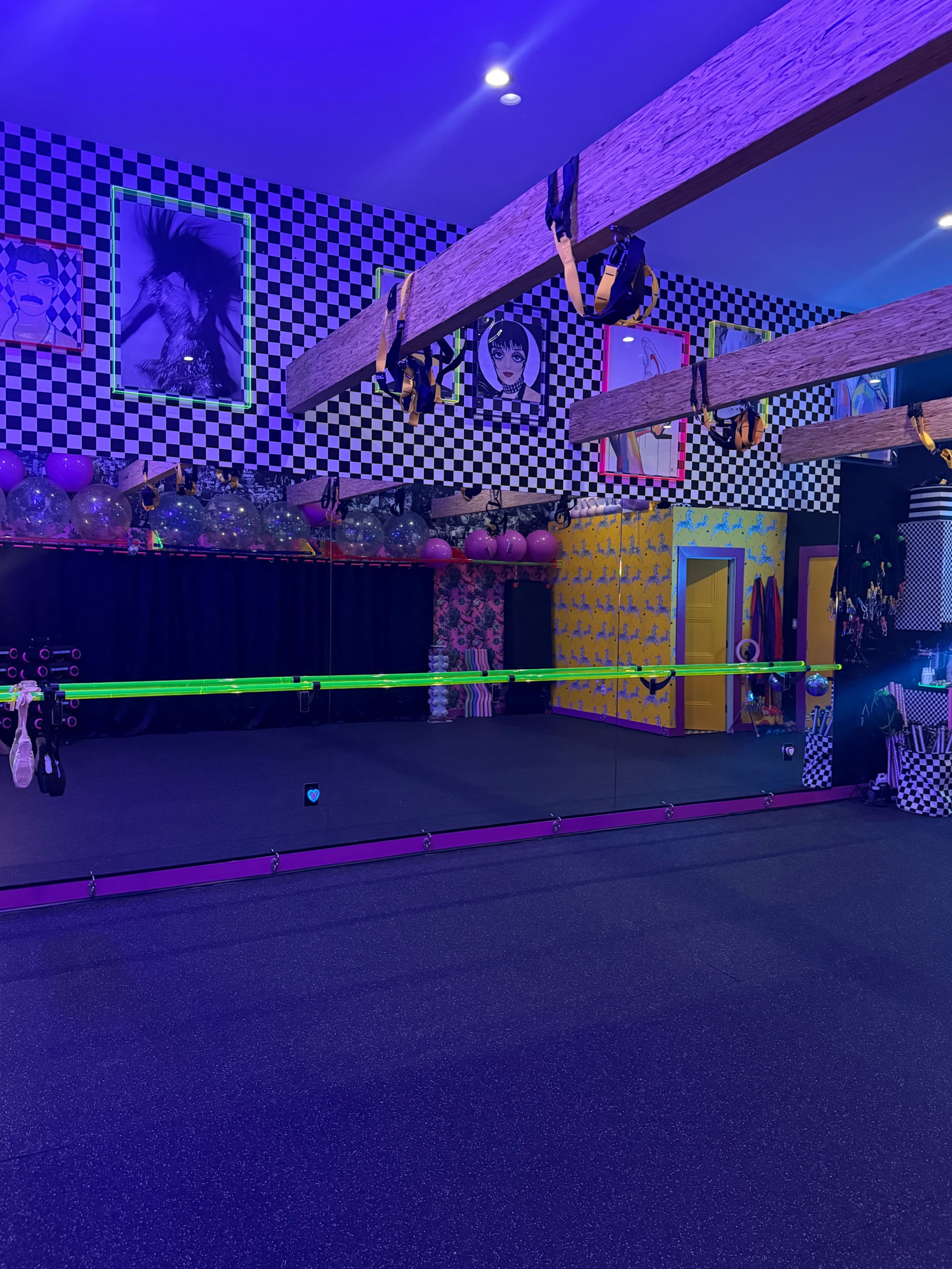 Private Retro-Inspired Studio with 80s Vibes in Urban LA Image in Reseda, Reseda, CA