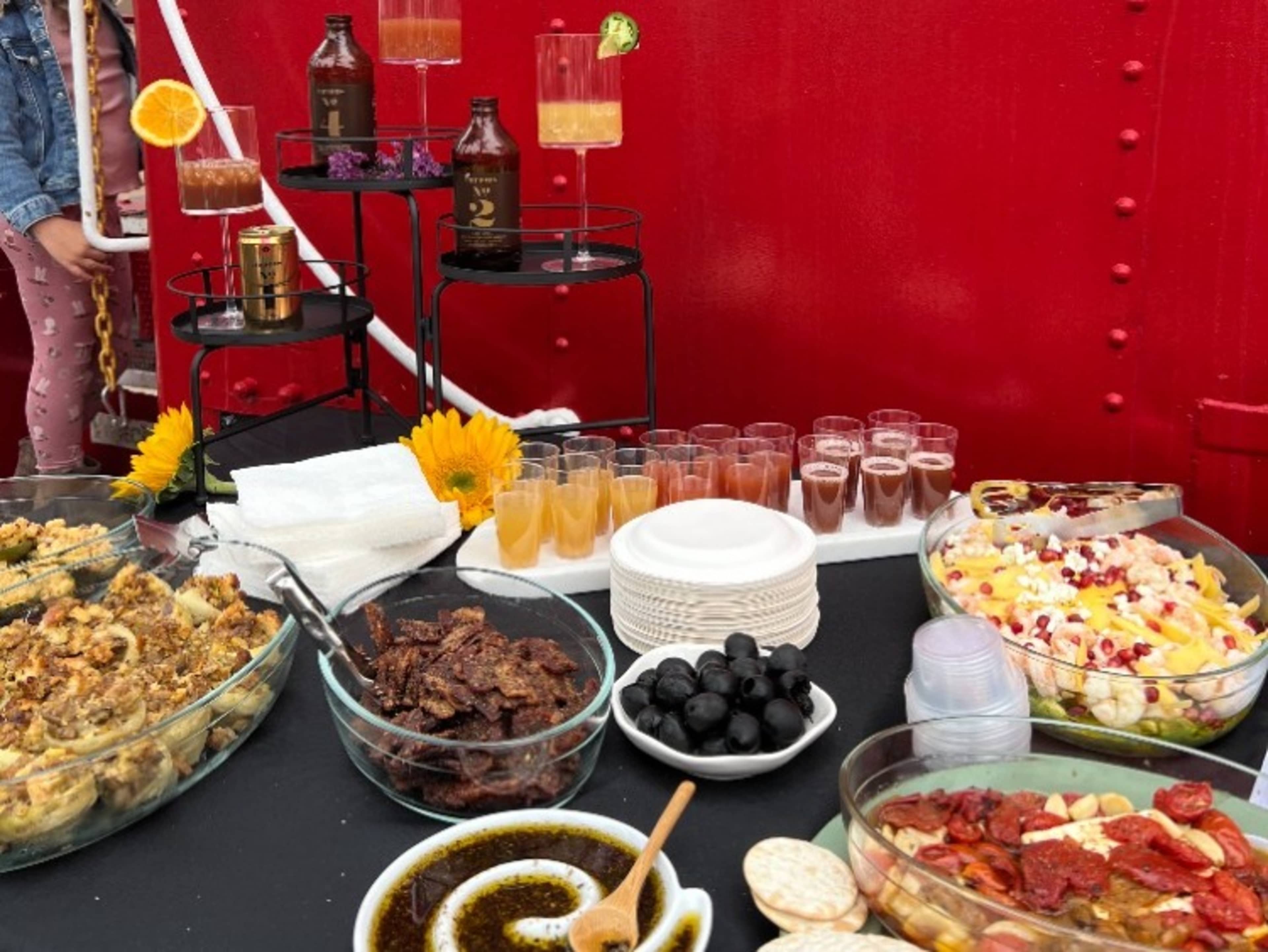 Hot & Cold Appetizer Bar 