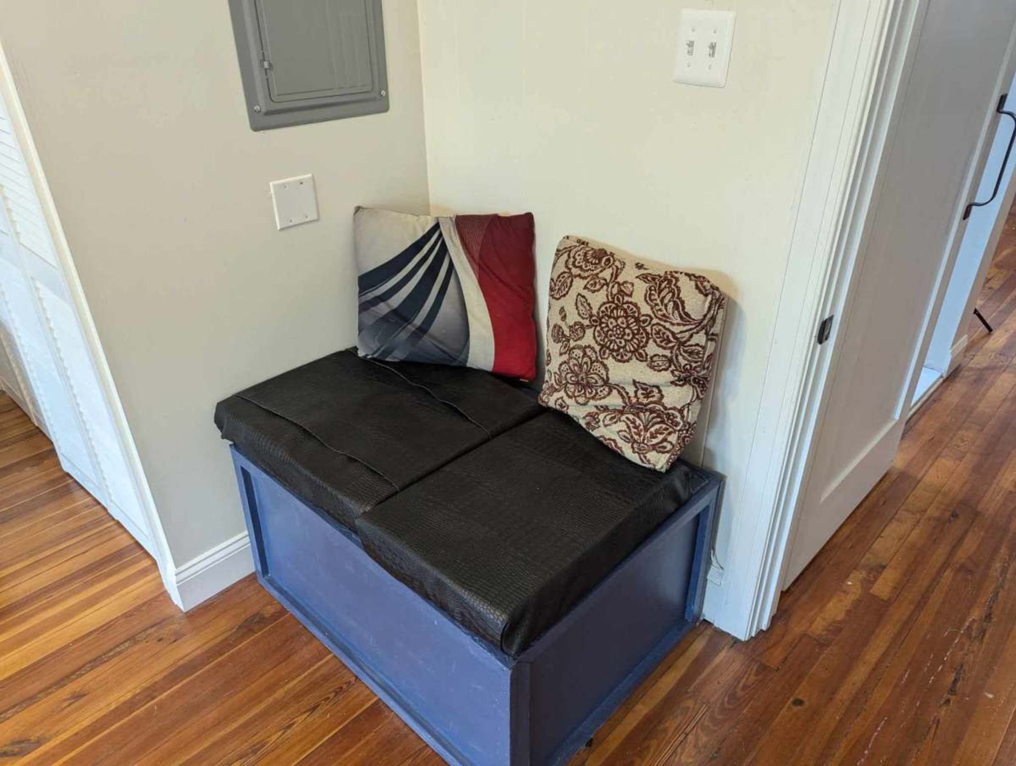 Philadelphia Suburb Podcast Studio Image in Whitemarsh Township, Flourtown, PA