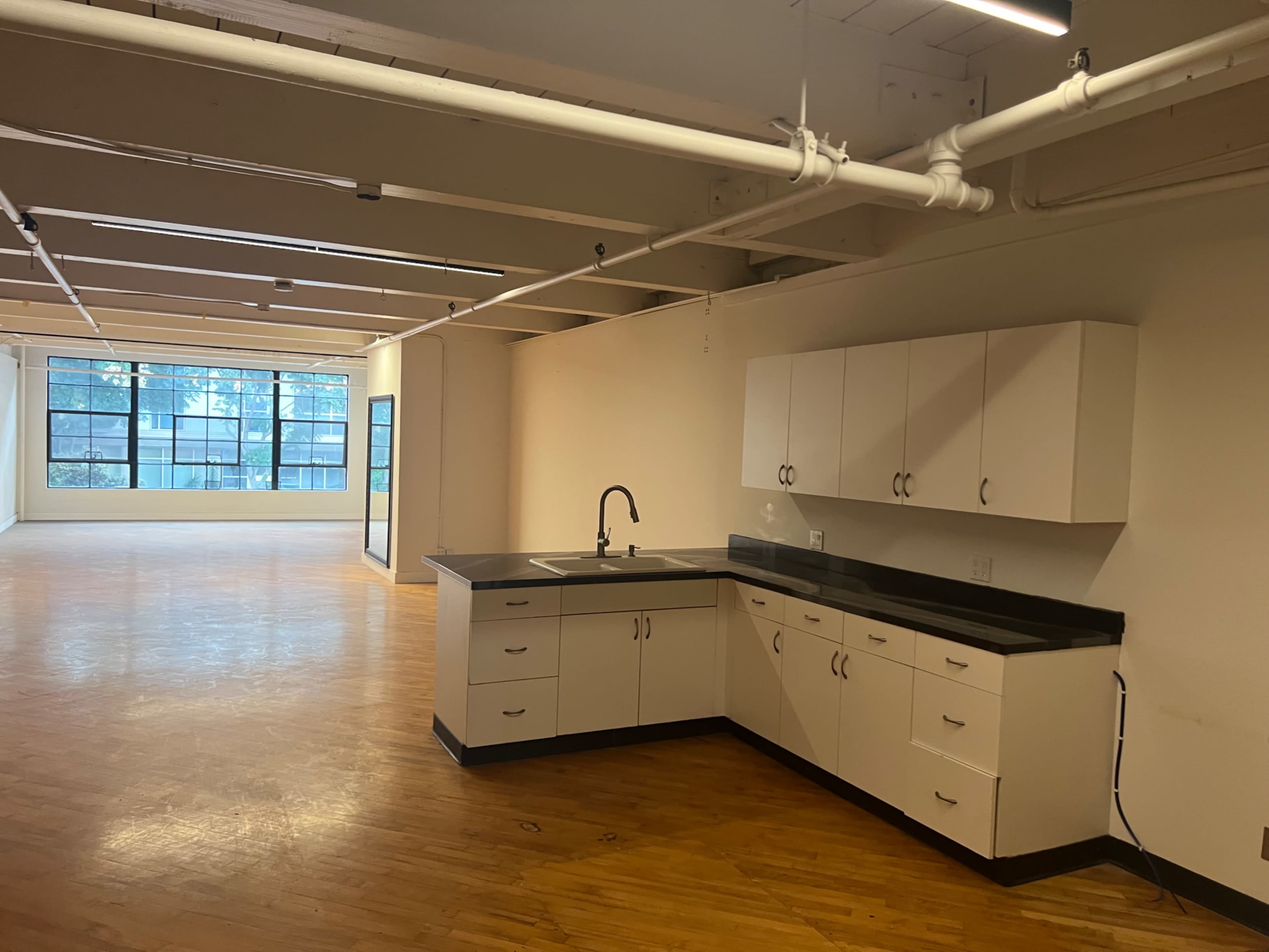 Spacious Downtown Industrial Studio Image in East Village, San Diego, CA