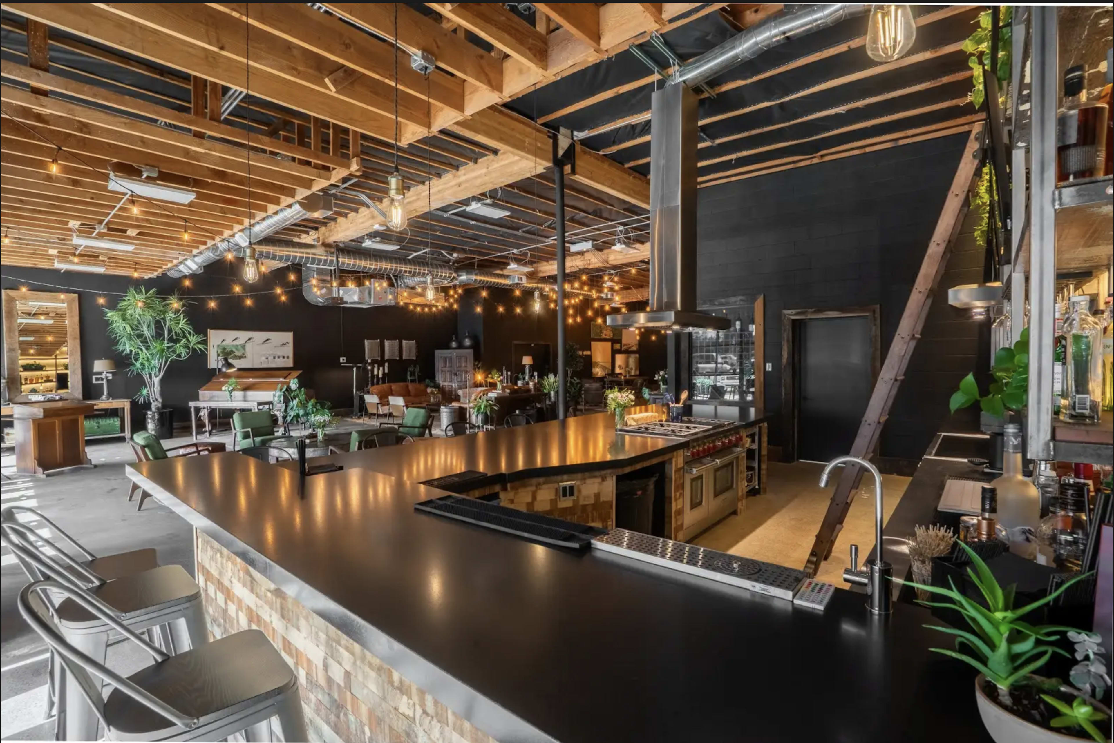 Fully furnished venue with easy I-5 access Image in Northgate, Salem, OR