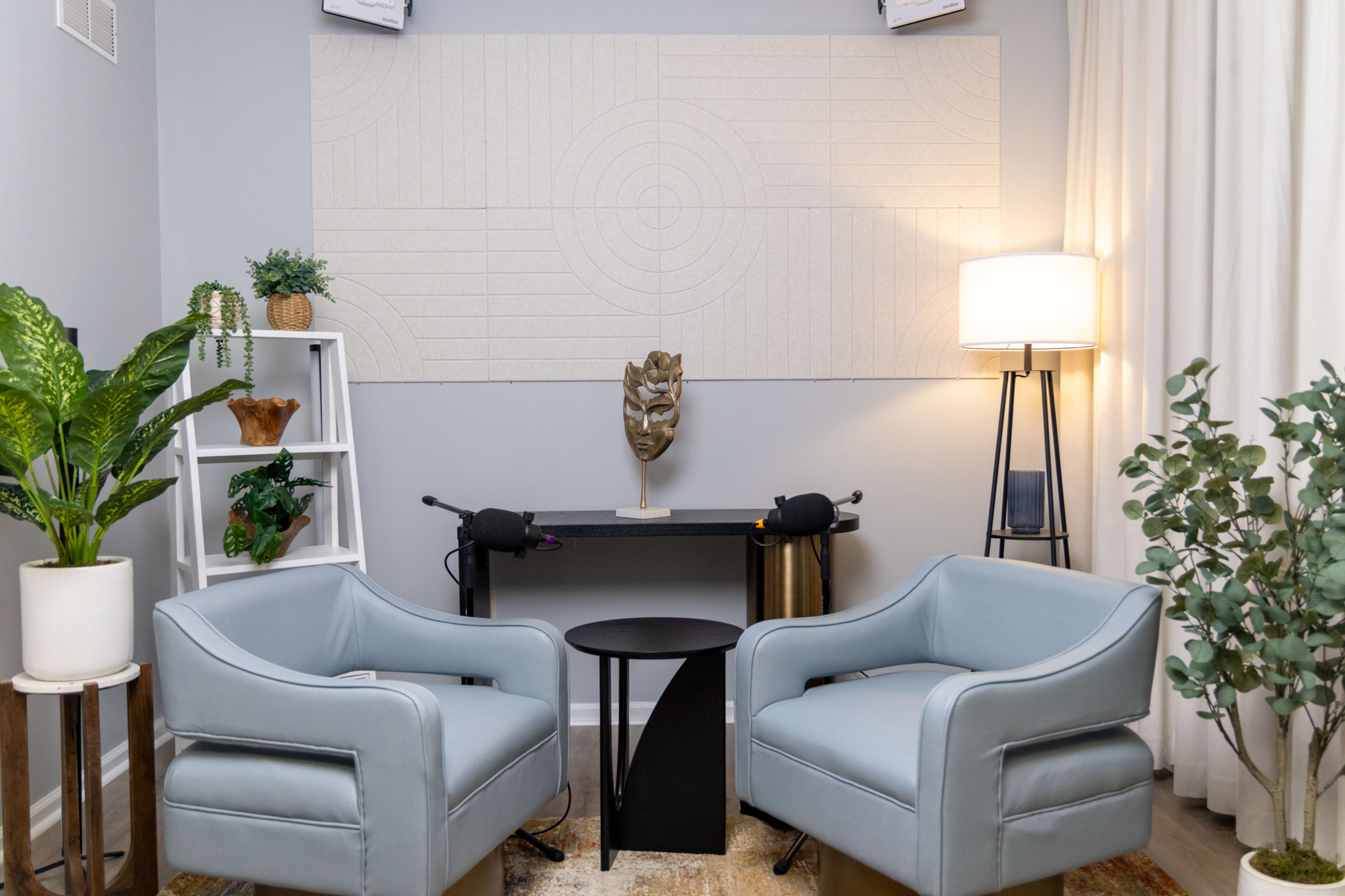 Beautiful and well equipped content creation space Image in Middletown Township, Levittown, PA