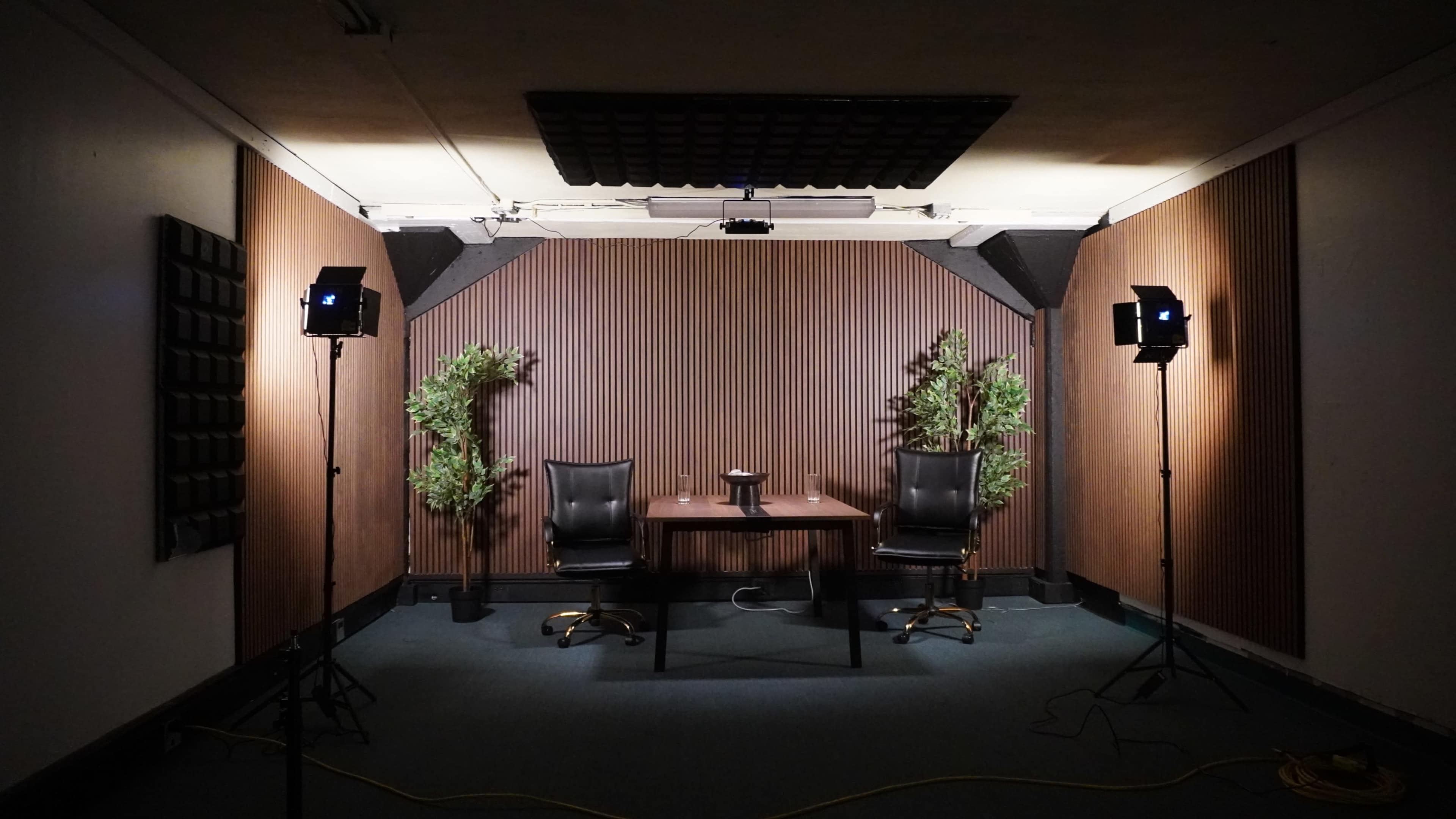 Premium Podcast room w/ 3-cam set up Image in Northern Waterfront, San Francisco, CA