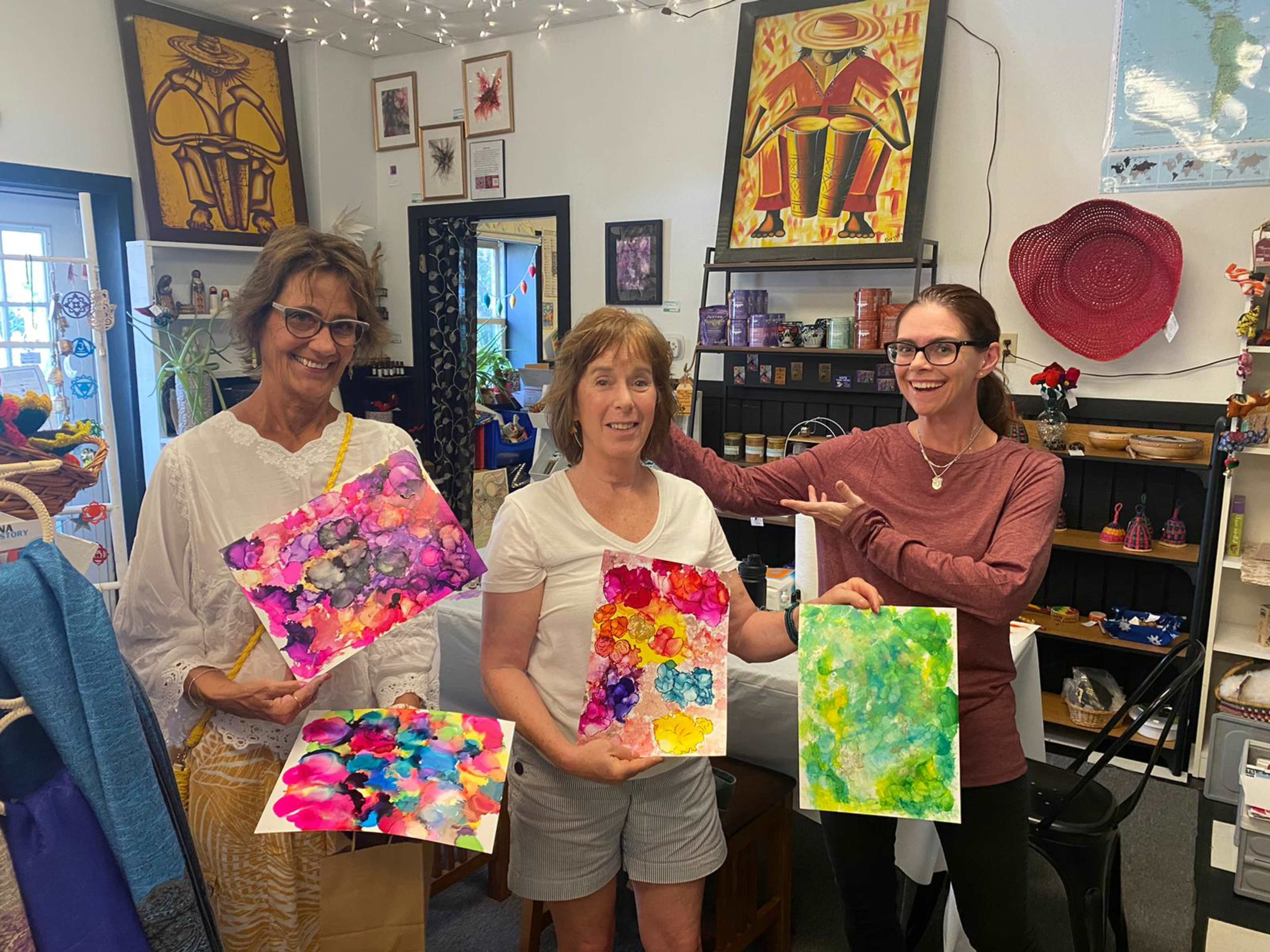 Charming Storefront Venue with Unique Decor Image in Northmoor, Columbus, OH