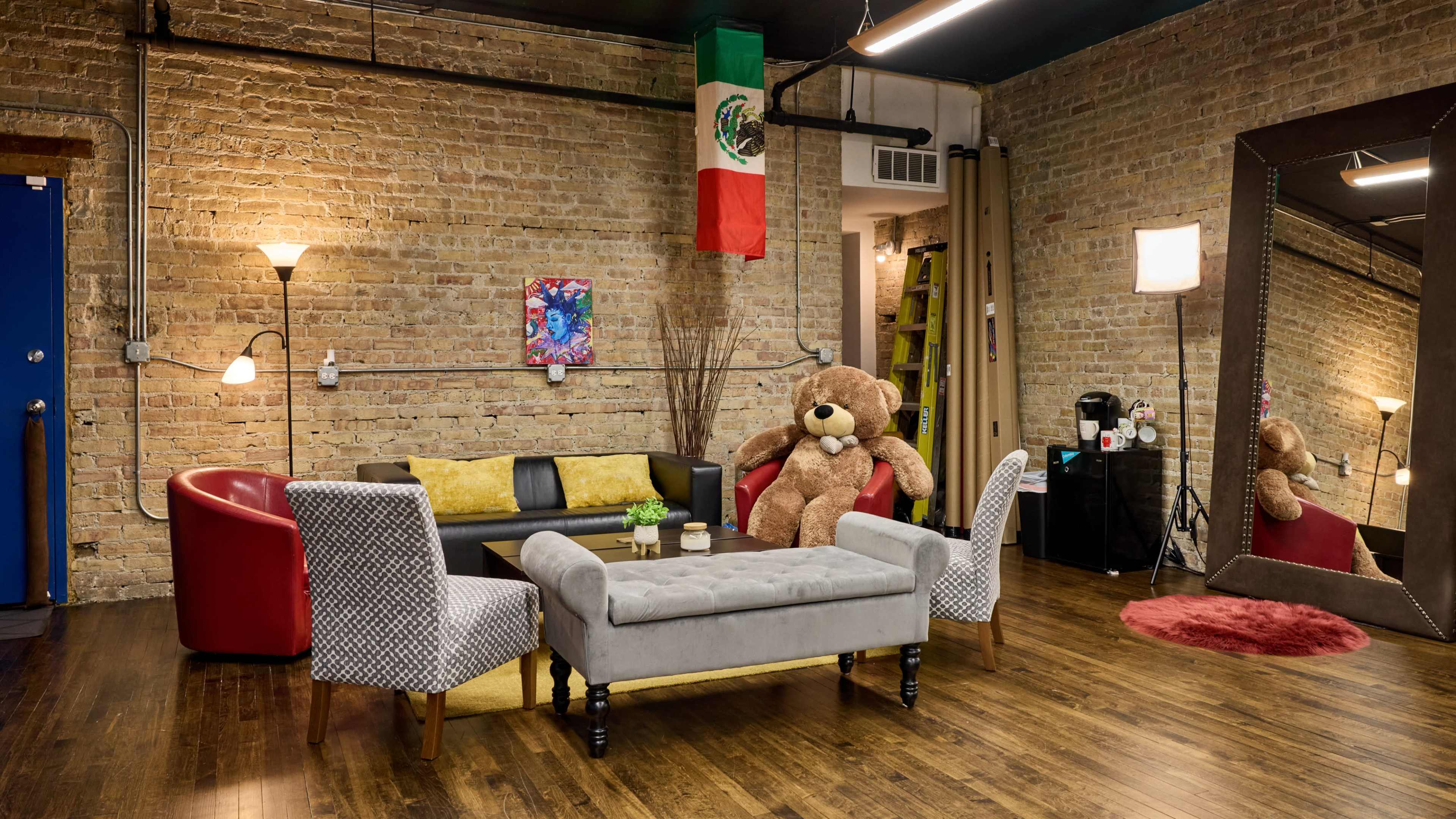 Private Loft Photography Studio Image in Belmont Cragin, Chicago, IL