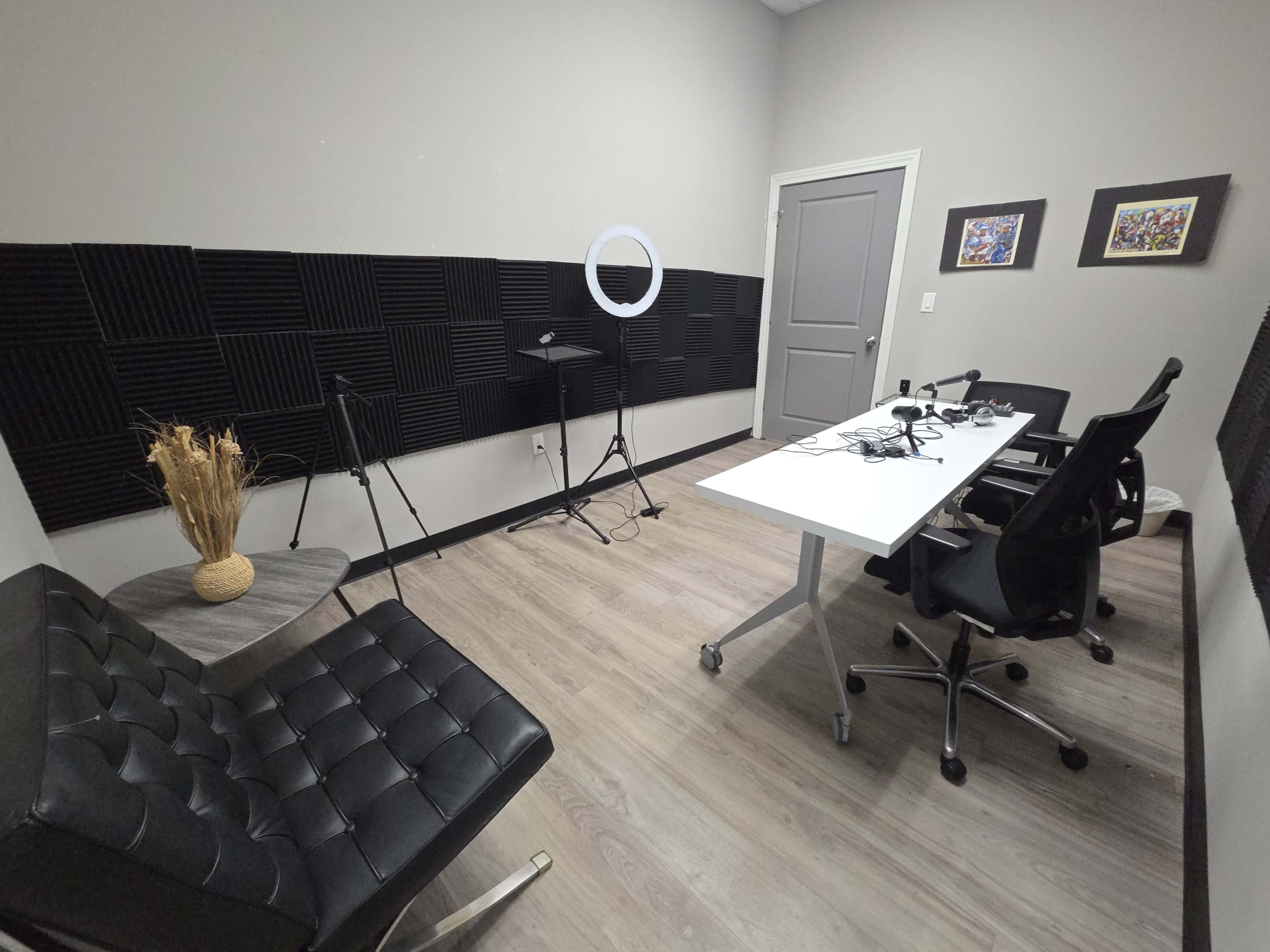 Start Your Podcast Journey & Save! Great Location and FREE Parking! Image in Woodlawn, Woodlawn, OH