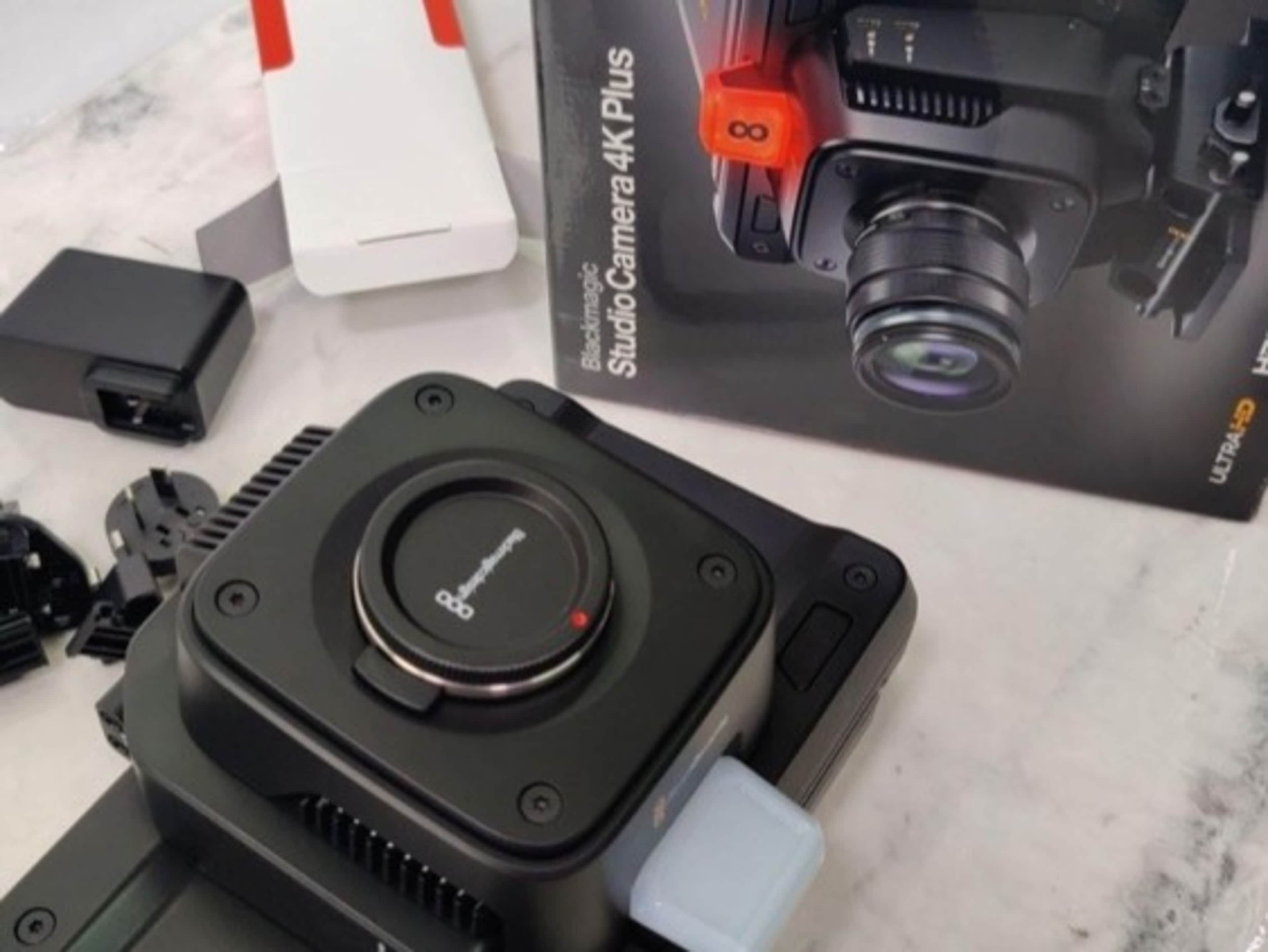 Blackmagic  Studio camera 4K pulse 
