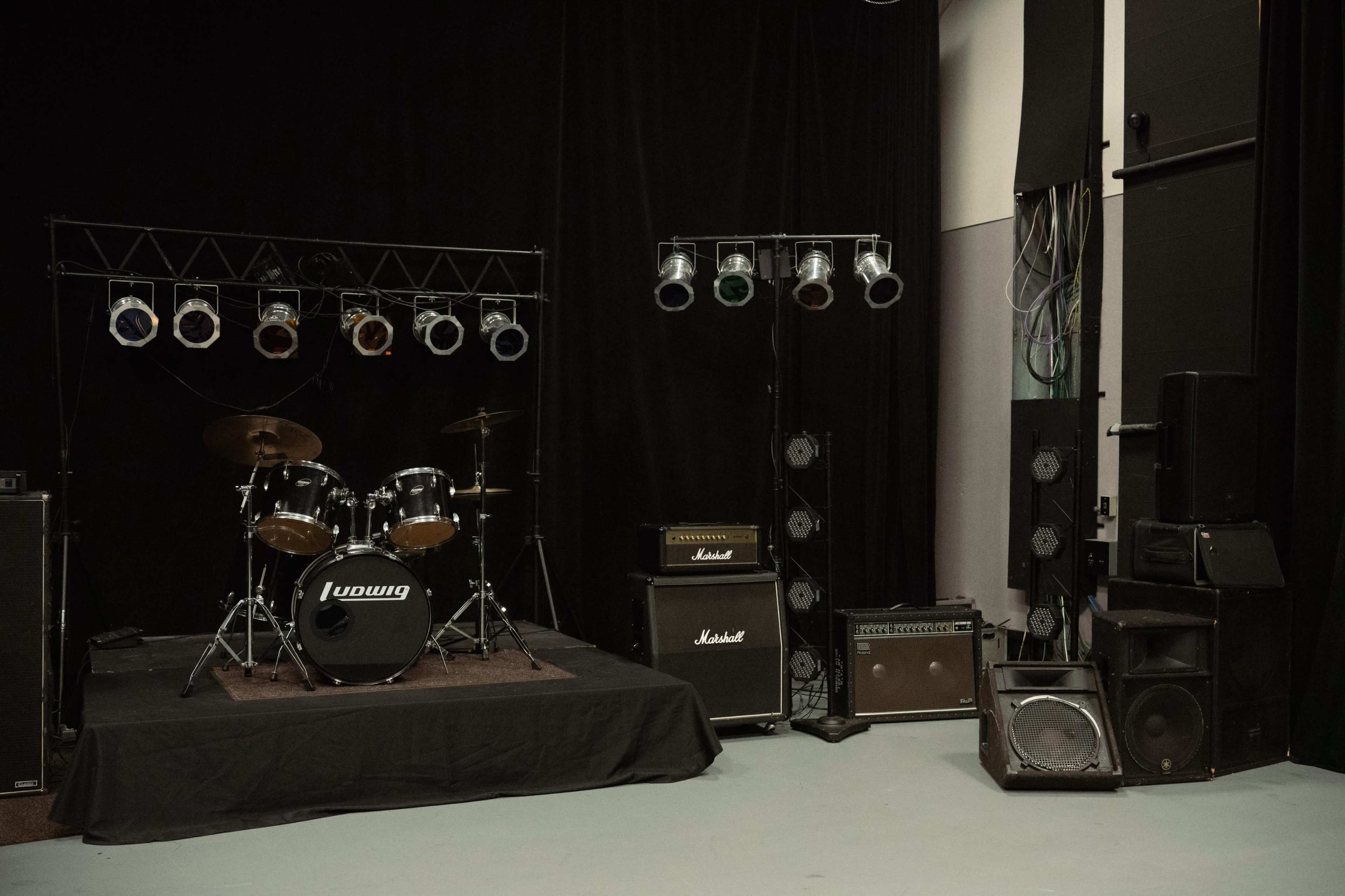 Orchestra/ Live Band Room Image in Wilmington, Wilmington, DE