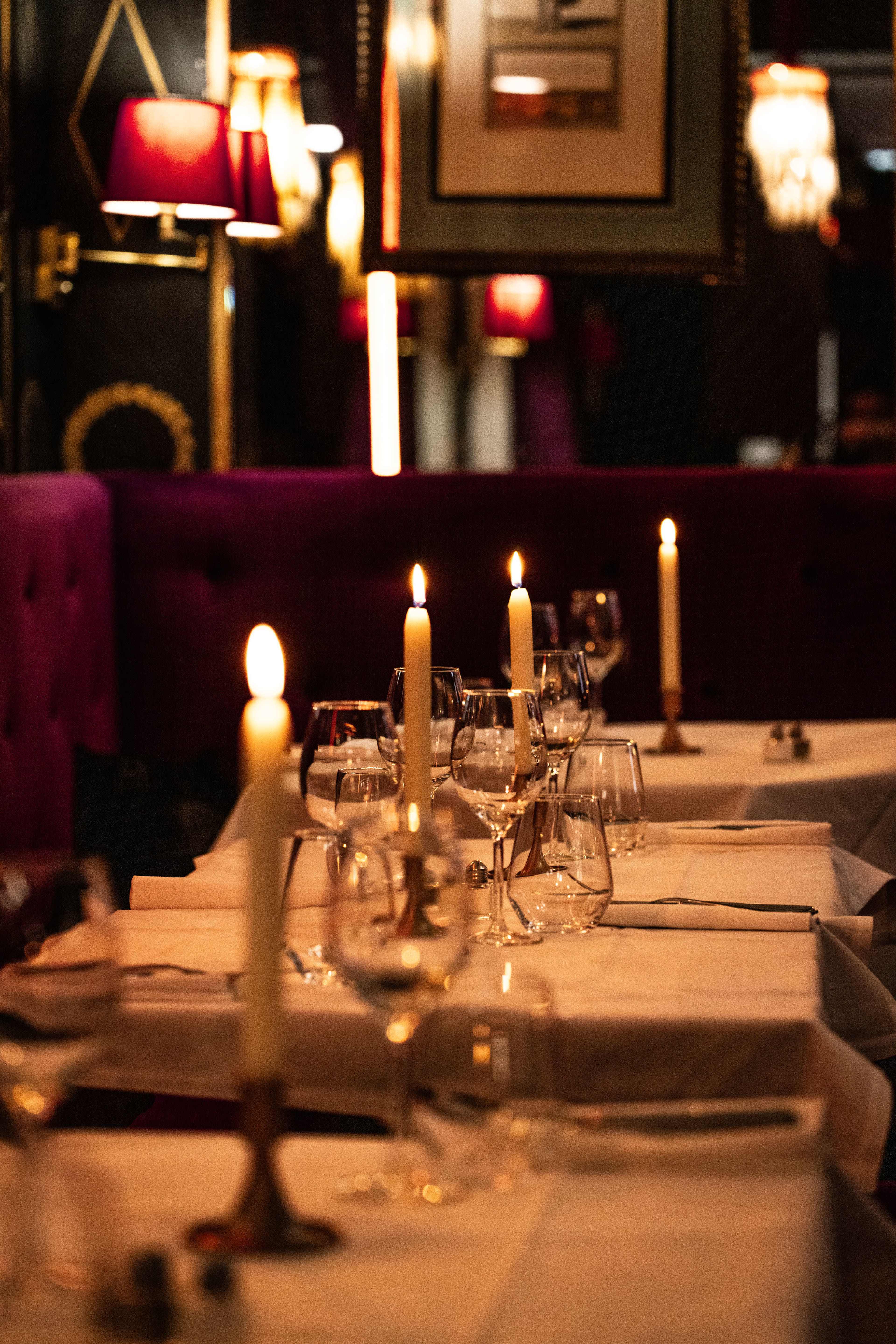 Restaurant, bar , lounge, salle de fête à deux pas des champs élysees Image in Saint-Philippe-du-Roule, Paris, 