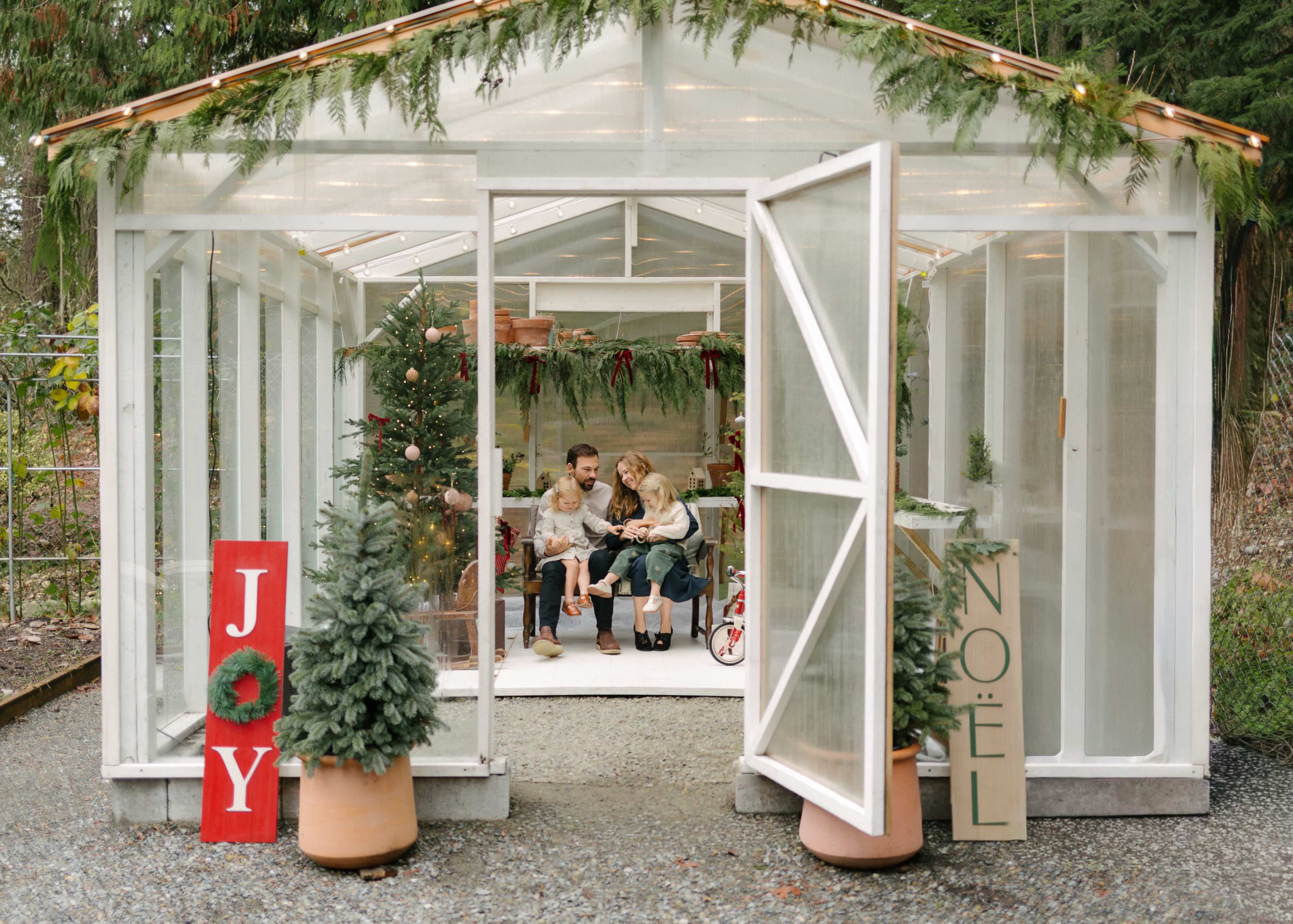 Greenhouse Christmas Studio Image in Lake Morton-Berrydale, Auburn, WA