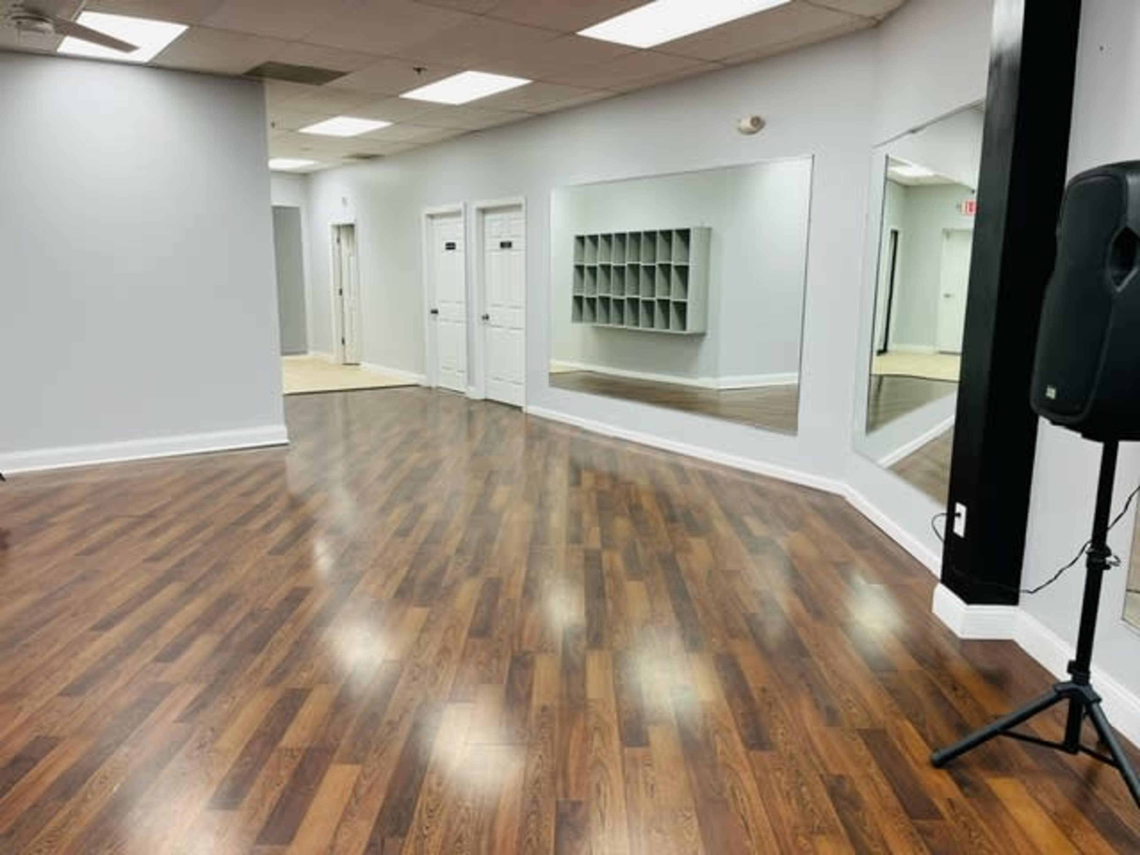 3,300 square foot Dance Fitness Studio Image in Waterbury, Waterbury, CT