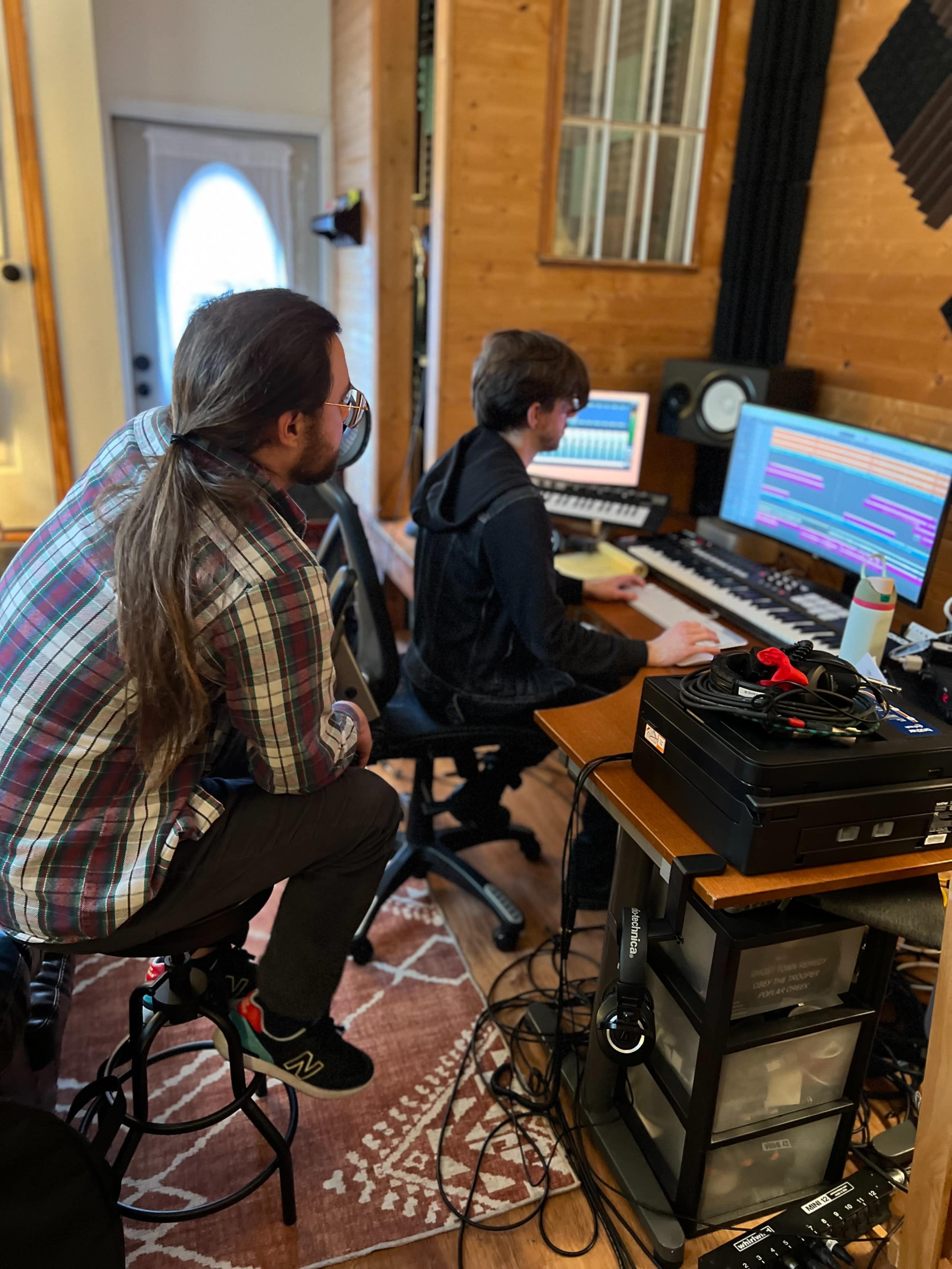 Cozy recording studio for sessions and video shoots Image in Peppertree Forest, ANTIOCH, TN