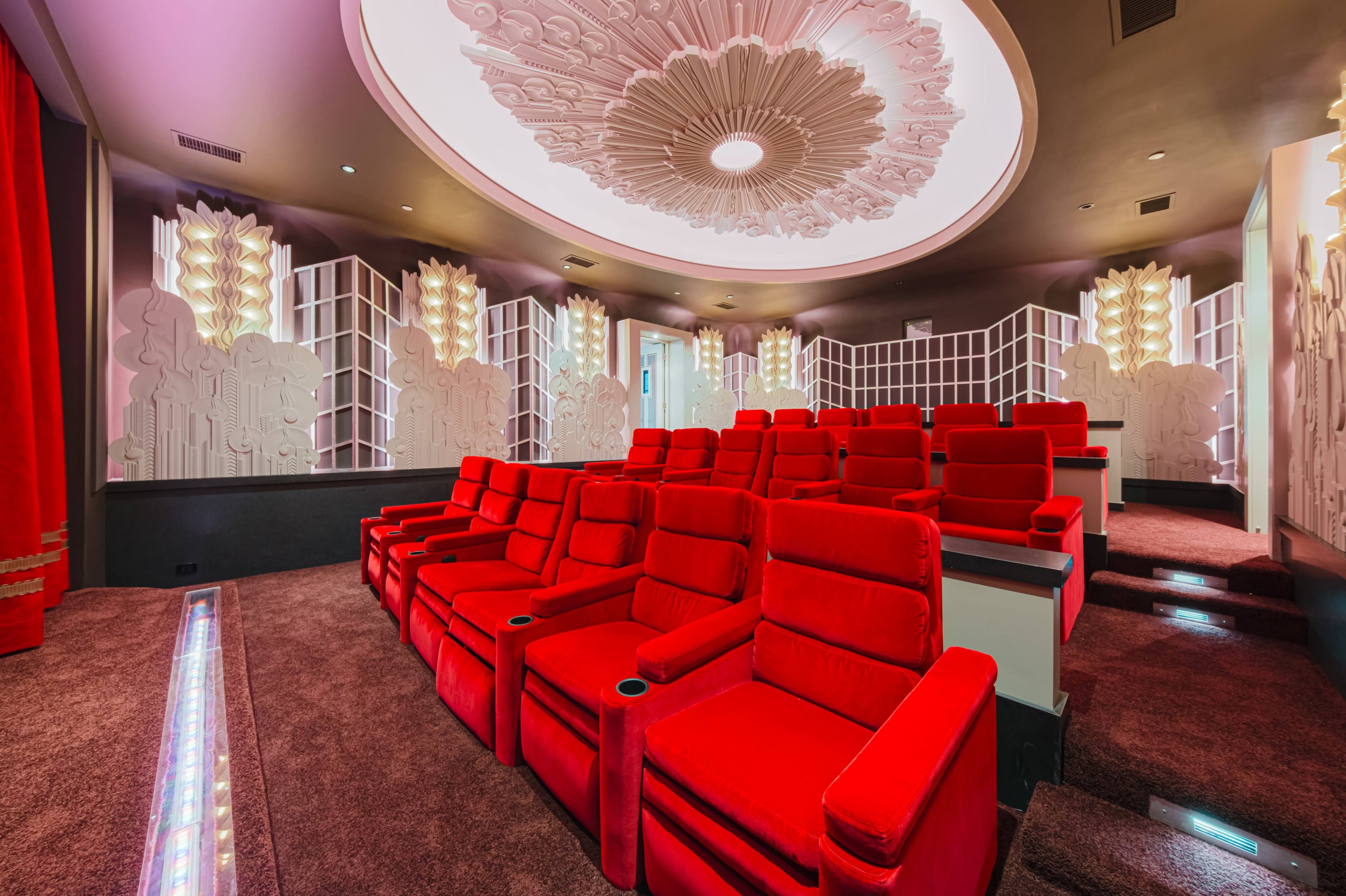 PALM SPRINGS OF BEVERLY HILLS Image in The Flats, Beverly Hills, CA