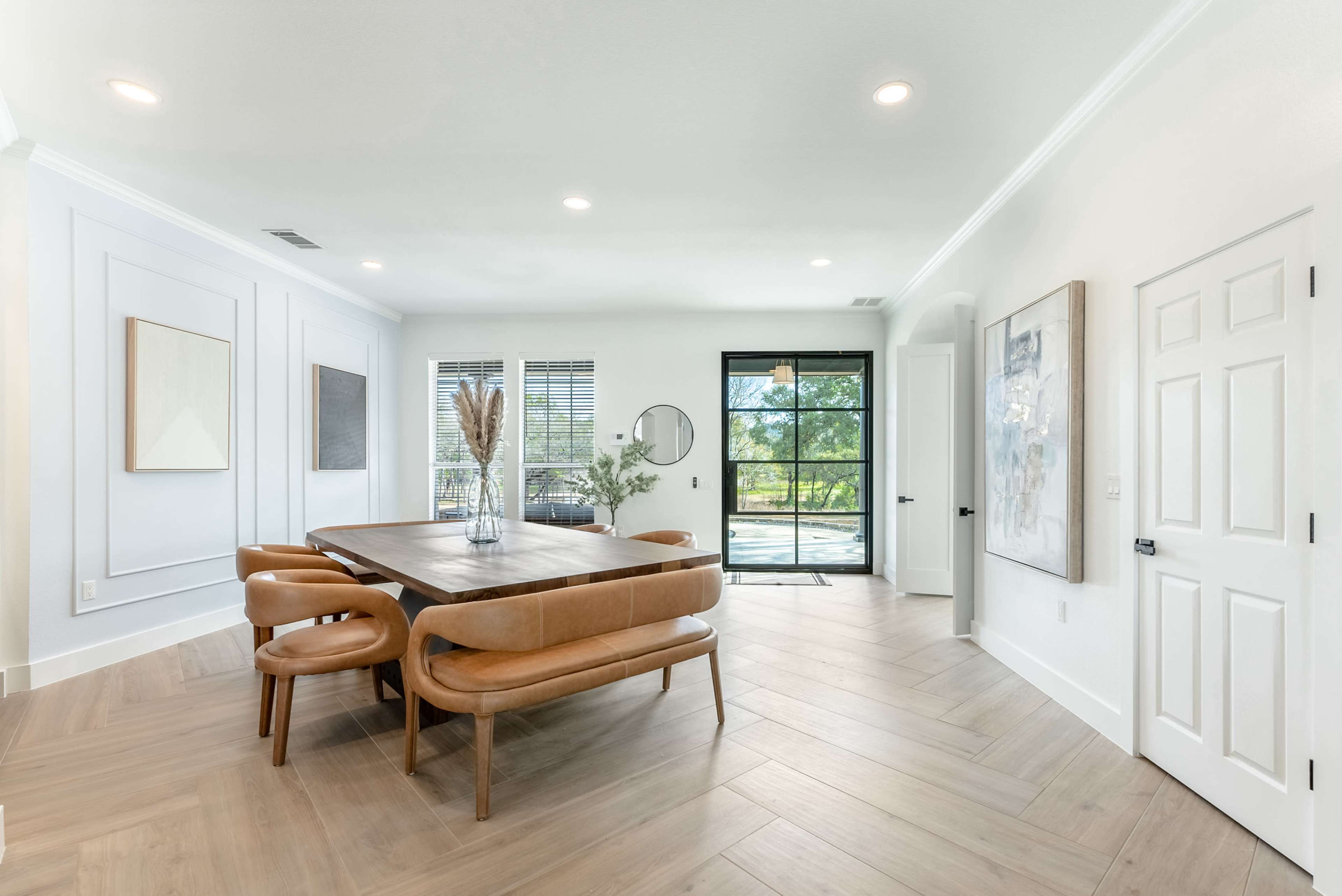 Serenita Estate: Events | Weddings | Retreats Image in Shady Hollow, Austin, TX