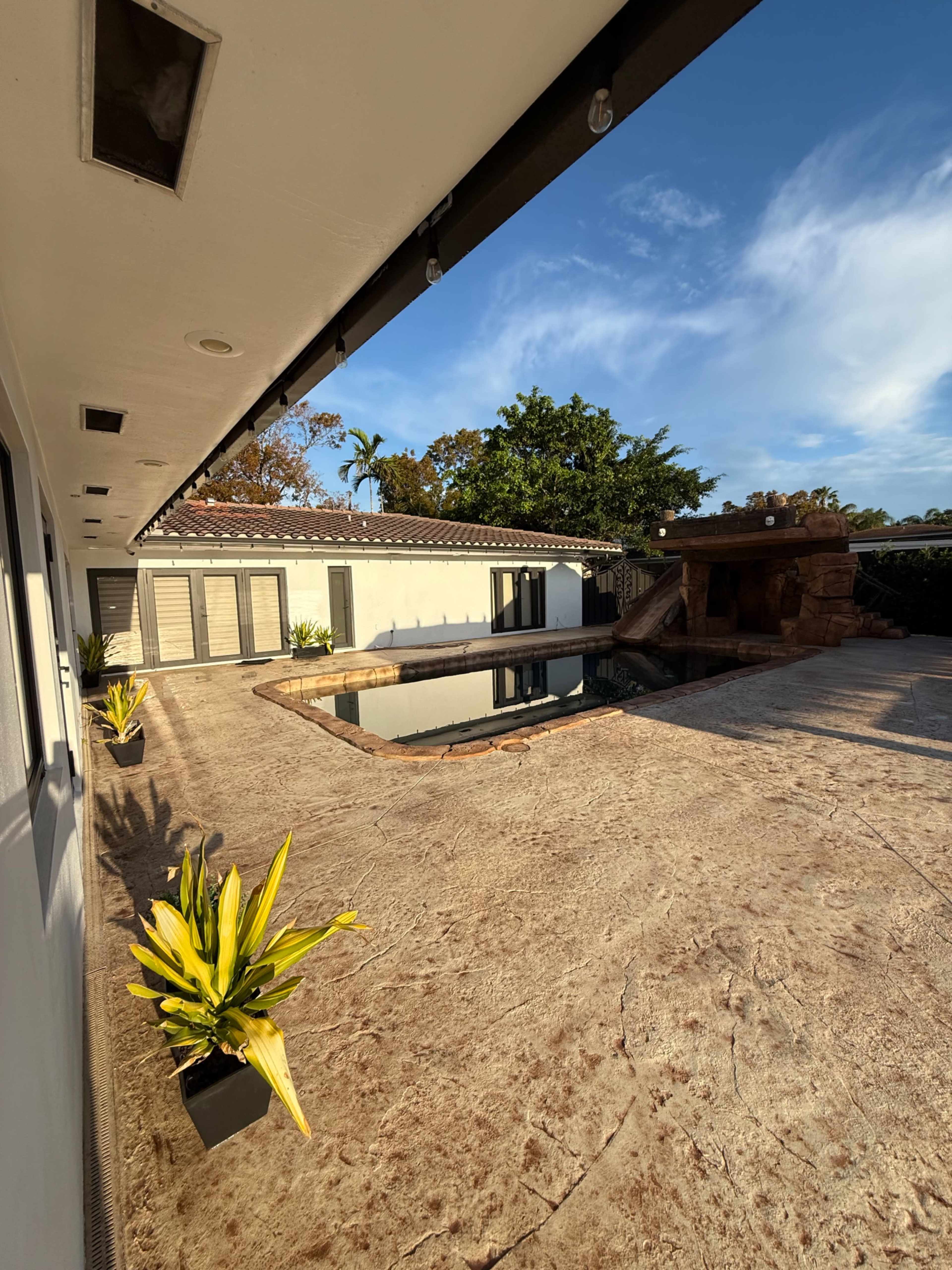 Miami oceanfront Villa with backyard oasis Image in Keystone Islands, Miami, FL