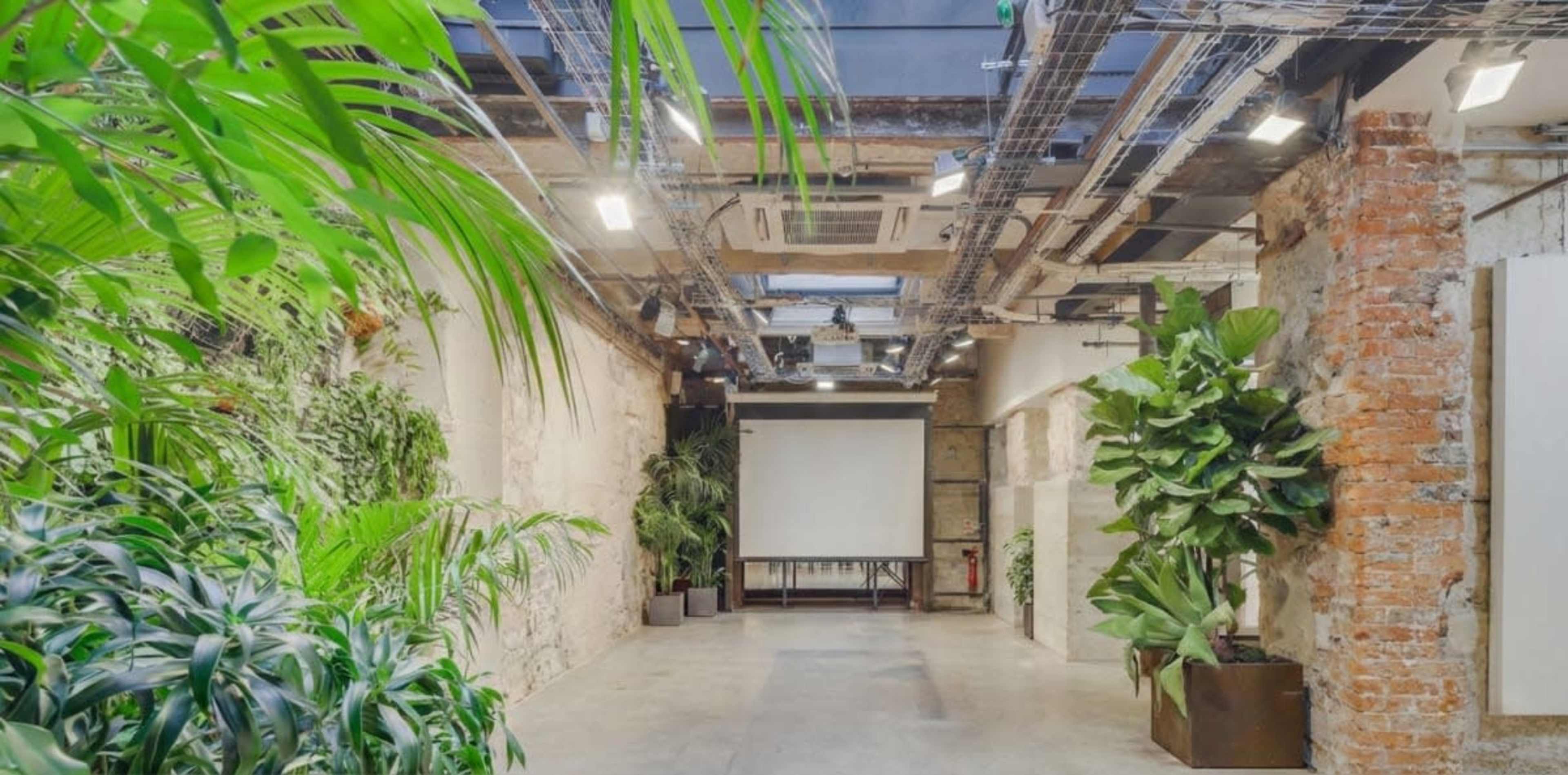 Event Gallery with Skylight in the Opéra District Image in Gaillon, Paris