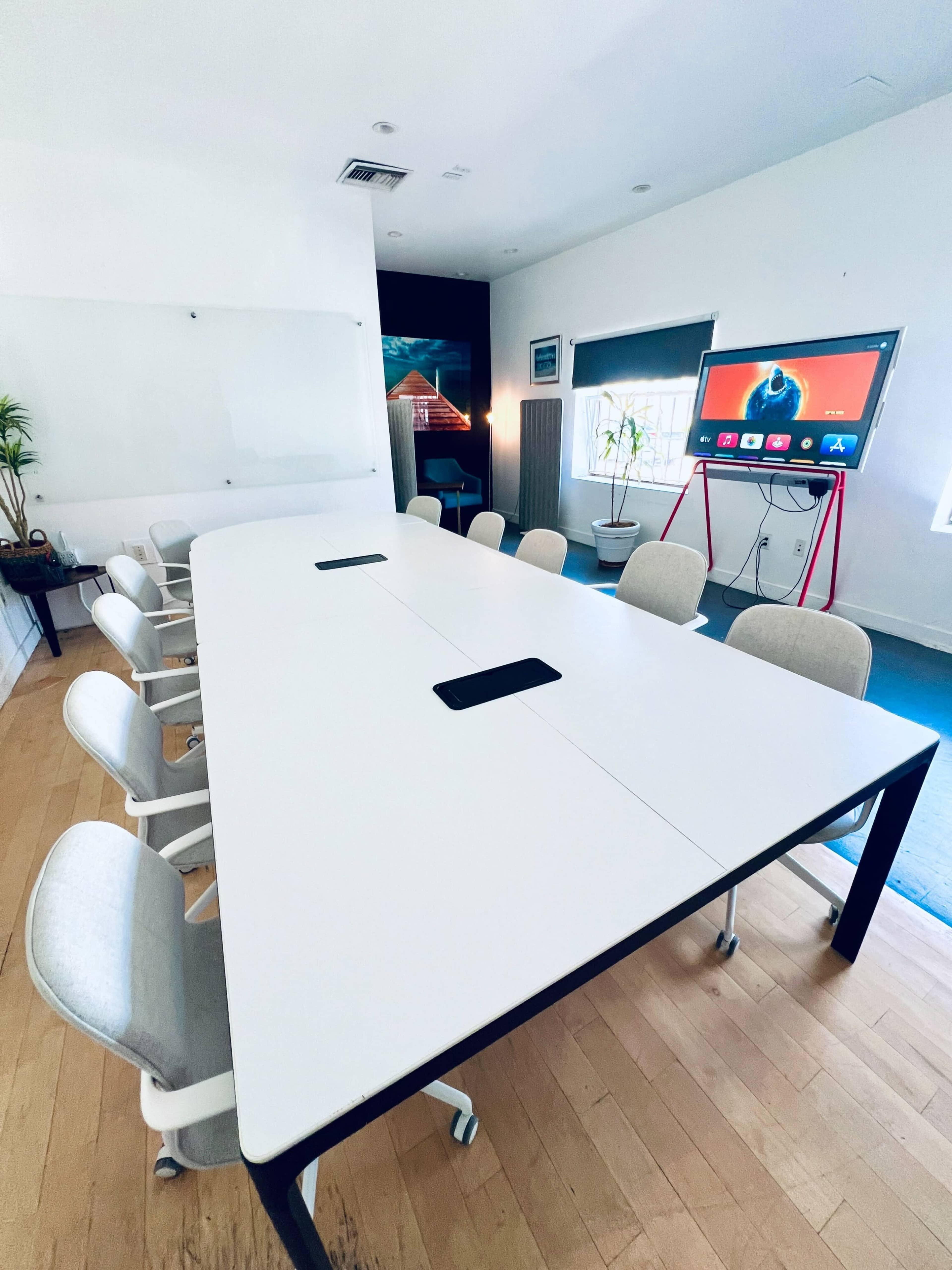 New - Bright & Breezy Meeting Room by the Beach (Seats 12+) Image in Ocean Park, Santa Monica, CA