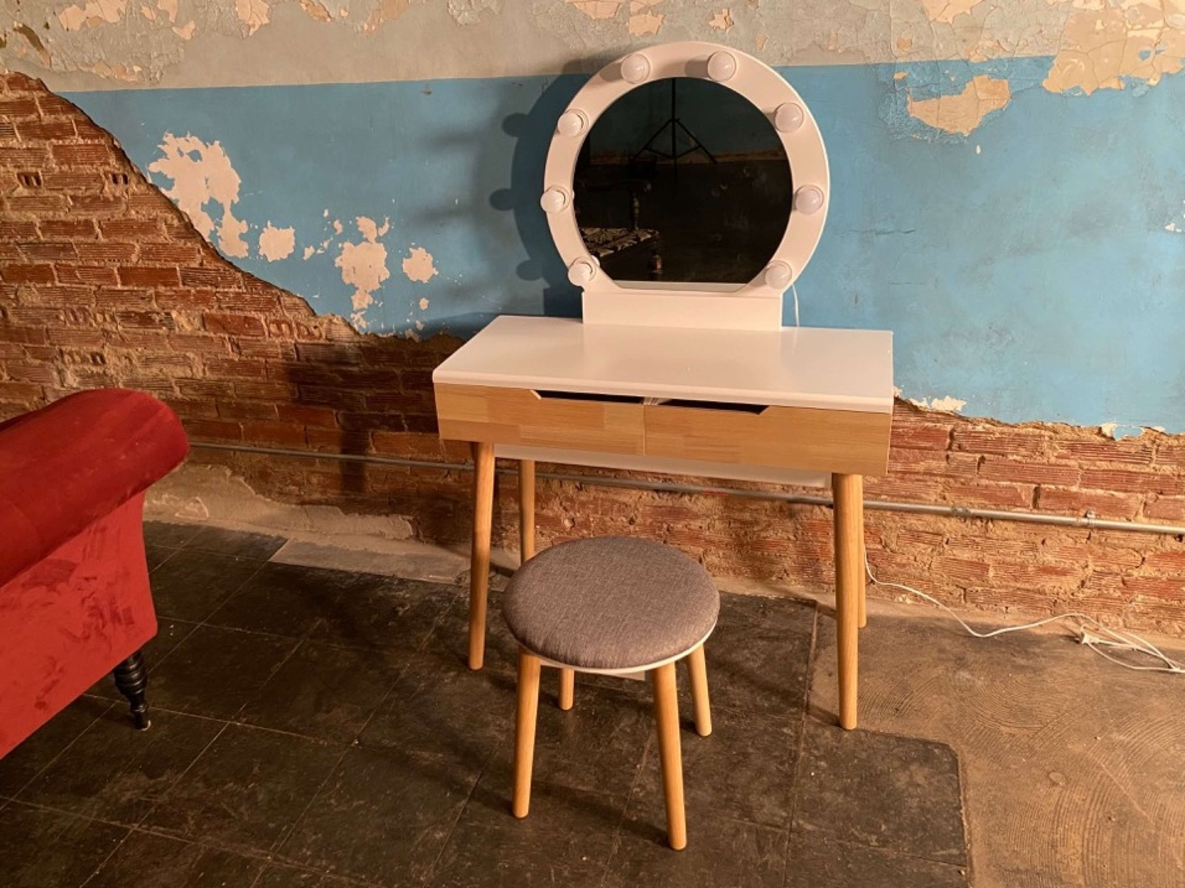 Vanity set