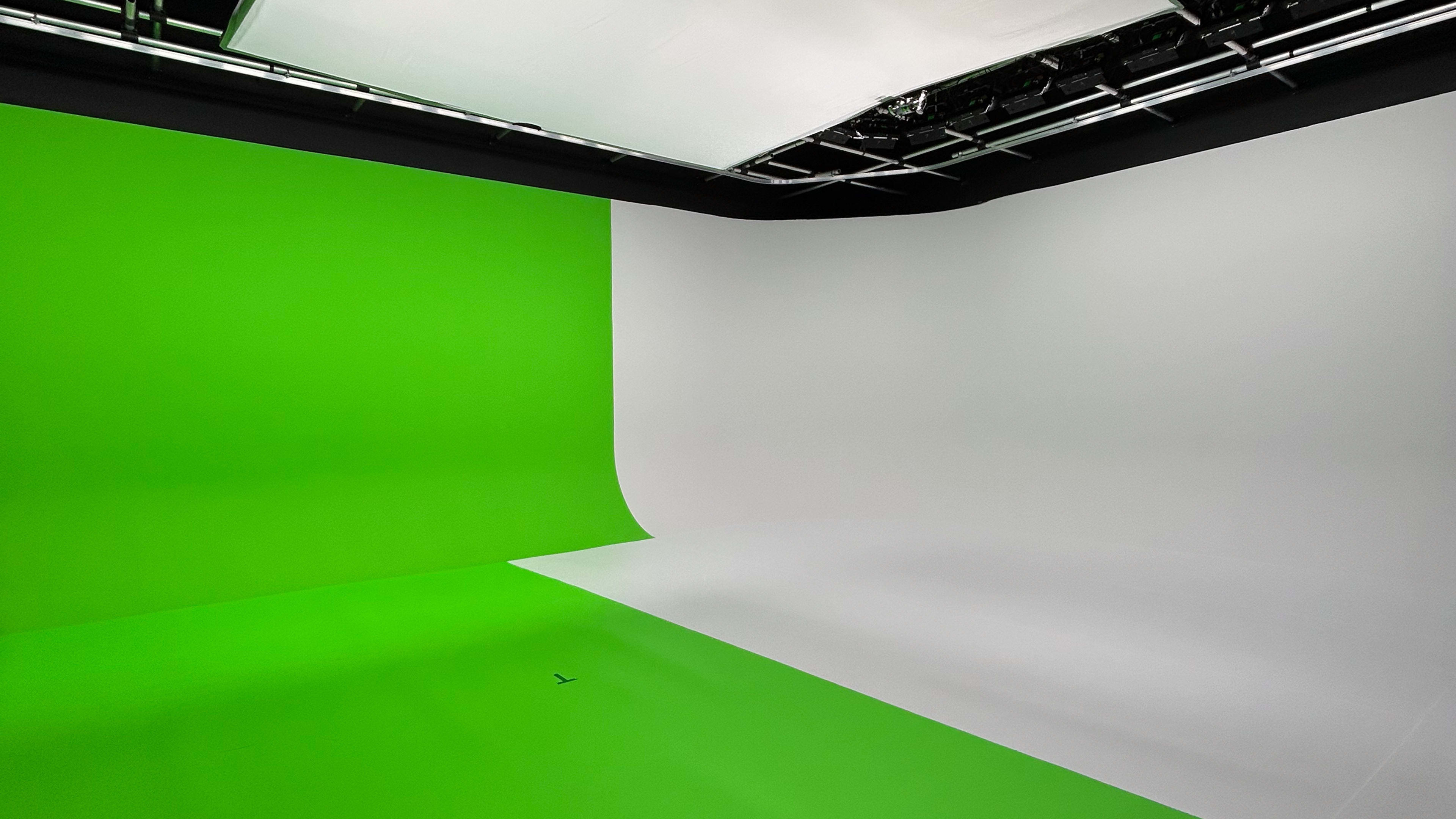 Cyclorama Studio Image in South Sarasota, sarasota, FL