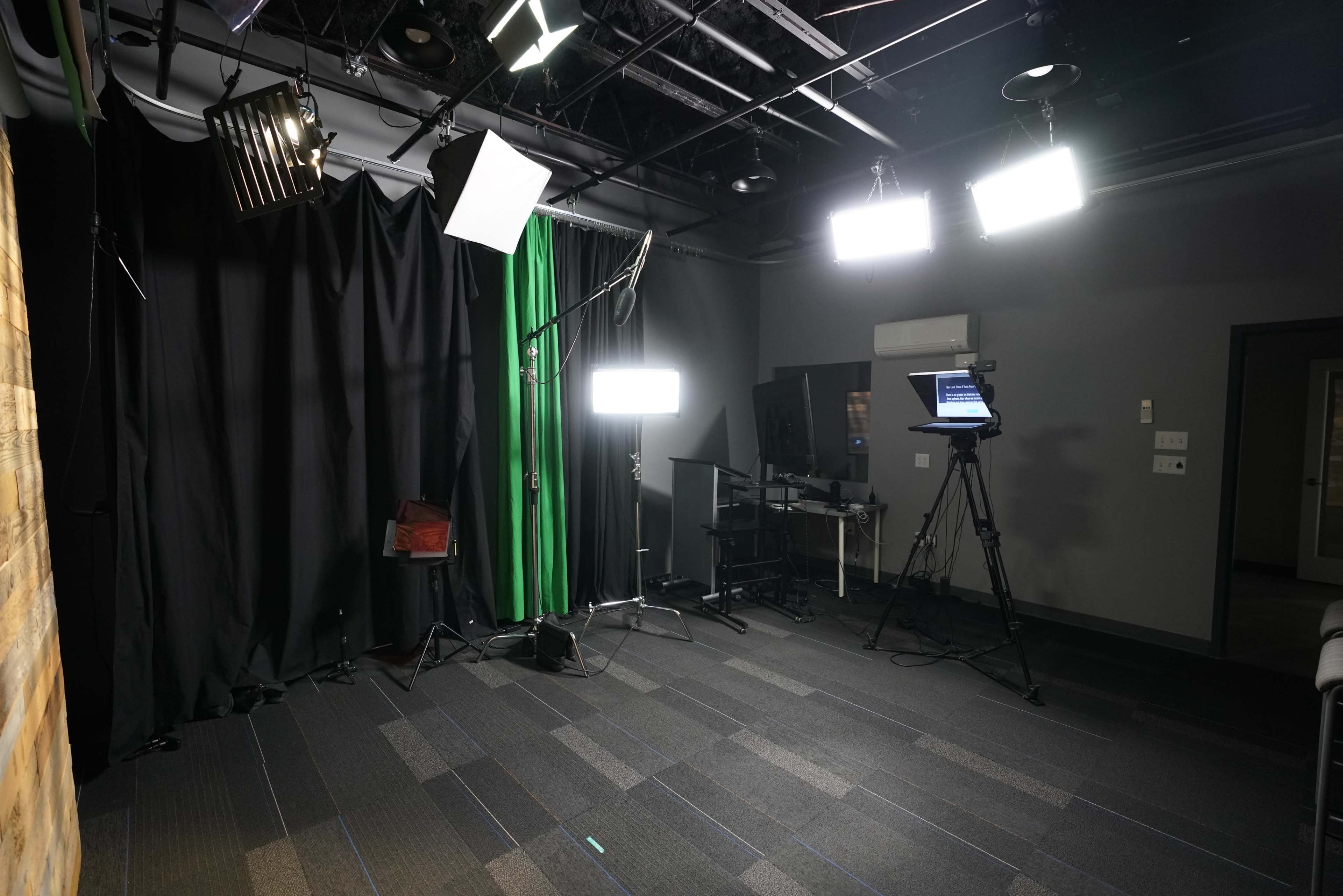 Full TV/Podcast studio walking distance to MIT, Harvard, Kendall Square and Boston Image in Wellington-Harrington, Cambridge, MA