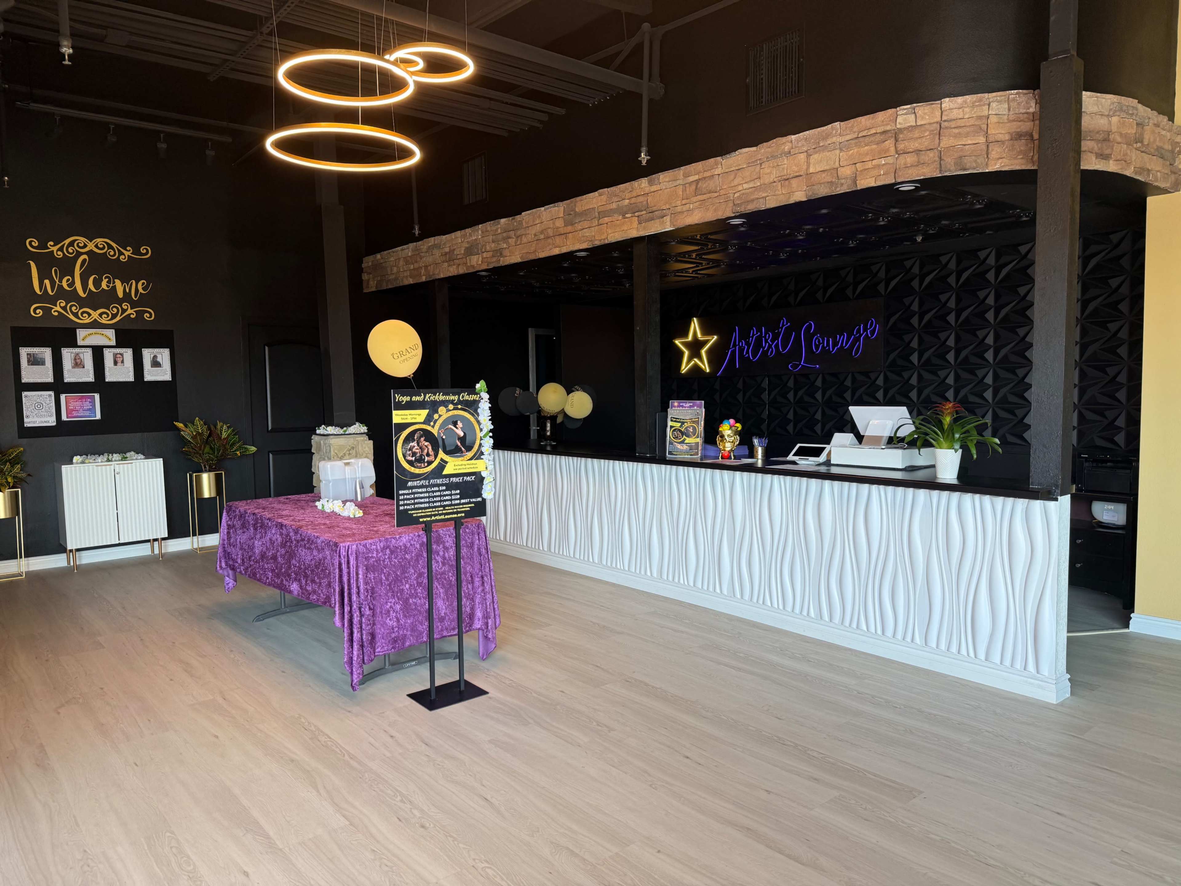 Dance Studio Image in Northridge, Northridge, CA