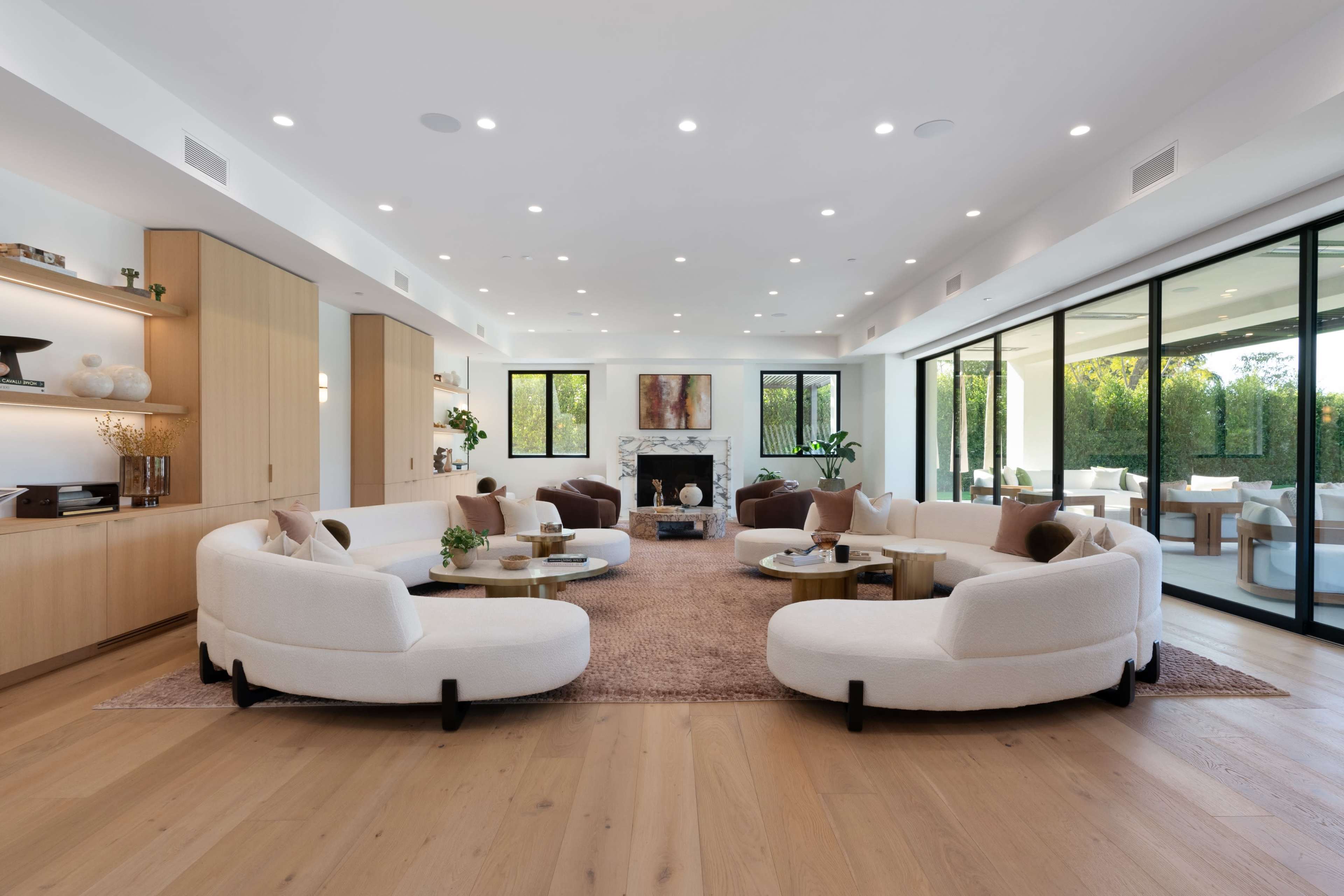 Garland Estate Image in Pacific Palisades, Los Angeles, CA