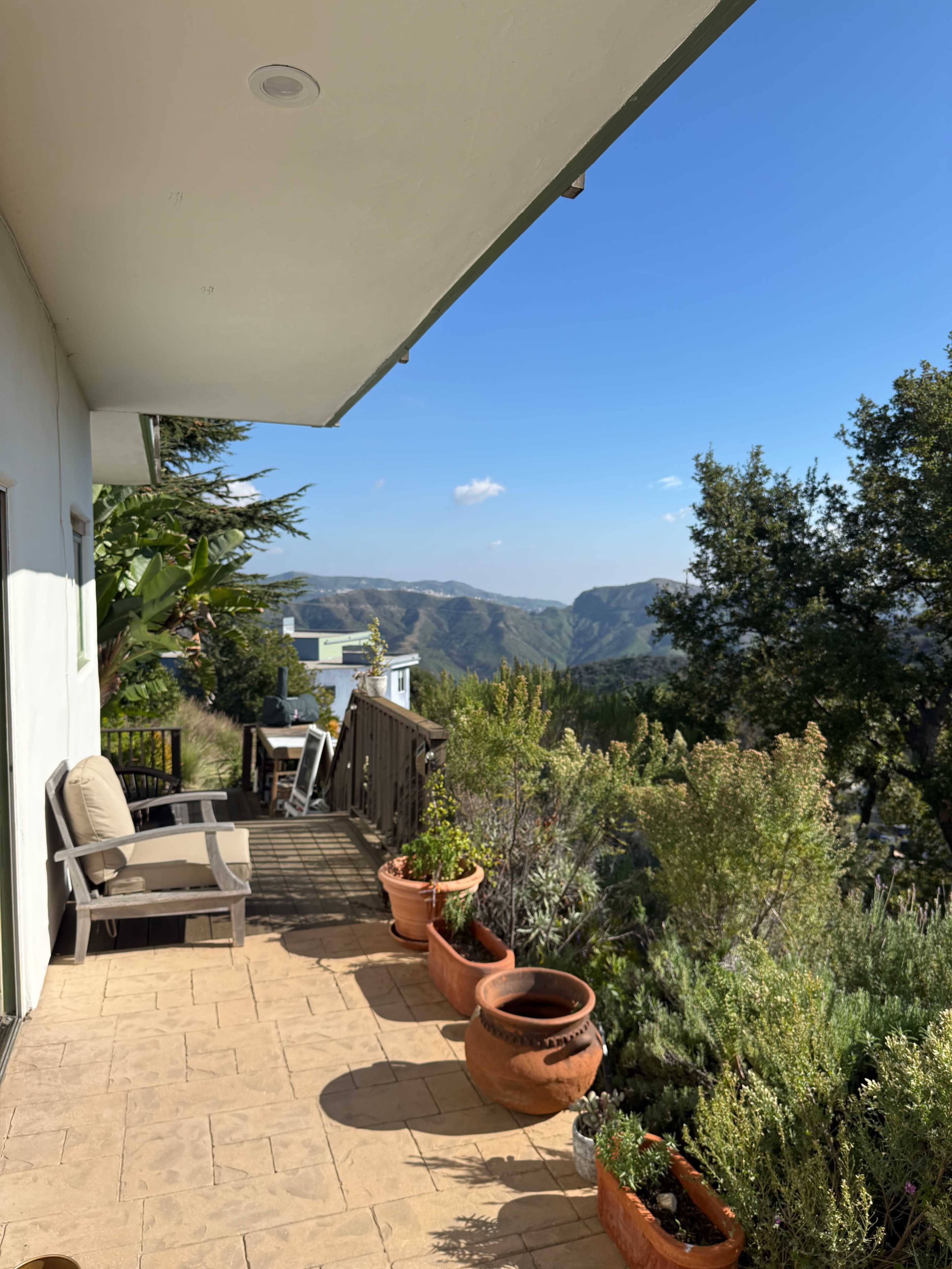 Bright Spanish/Southwestern style home surrounded by Mountain View’s Image in Fernwood, Topanga, CA