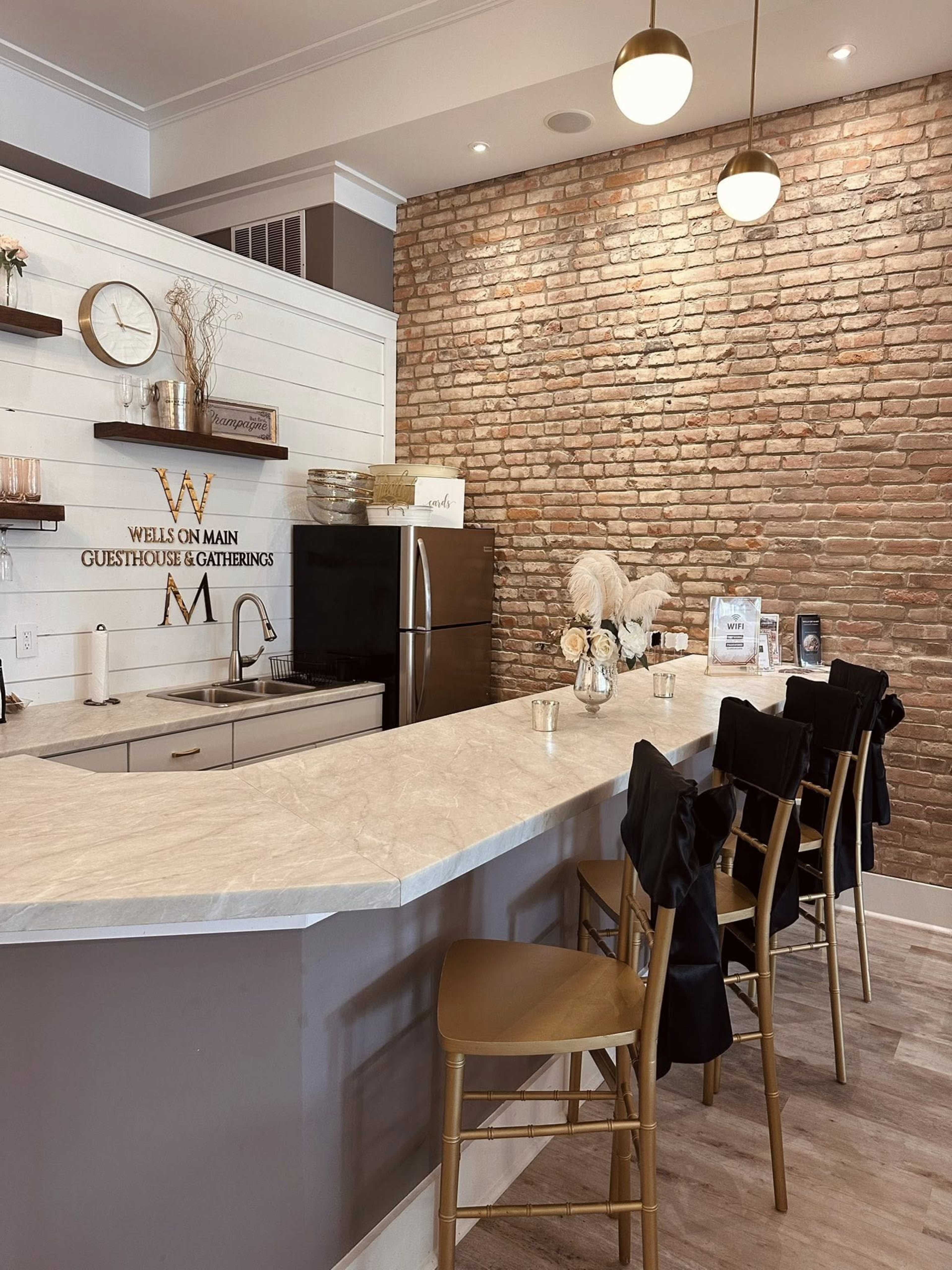 Downtown City Sophistication Lofts and Event Space Image in Indian Grove Township, Fairbury, IL