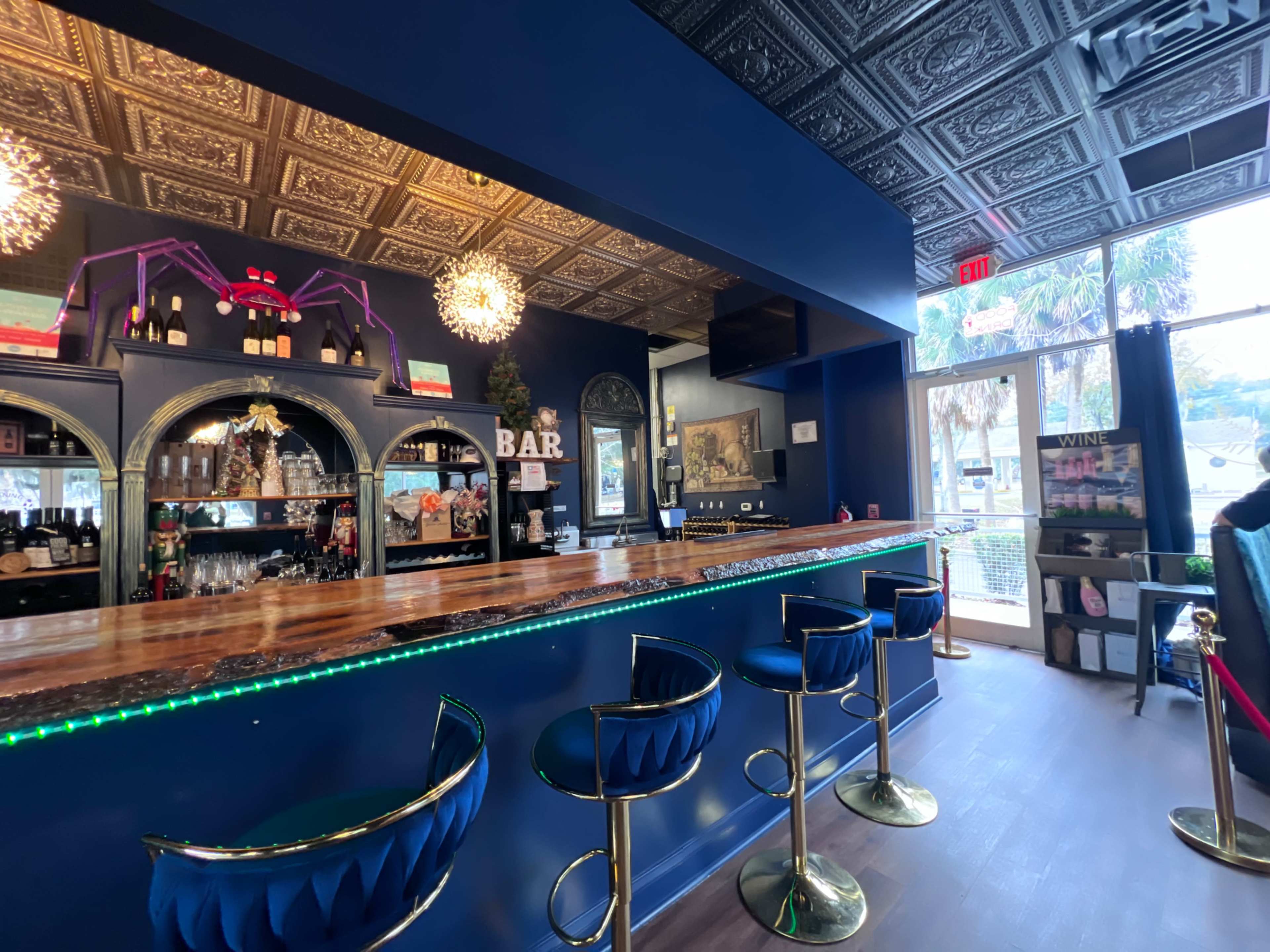 Intimate, elegant, Wine Bar & Restaurant Image in Gainesville, Gainesville, FL