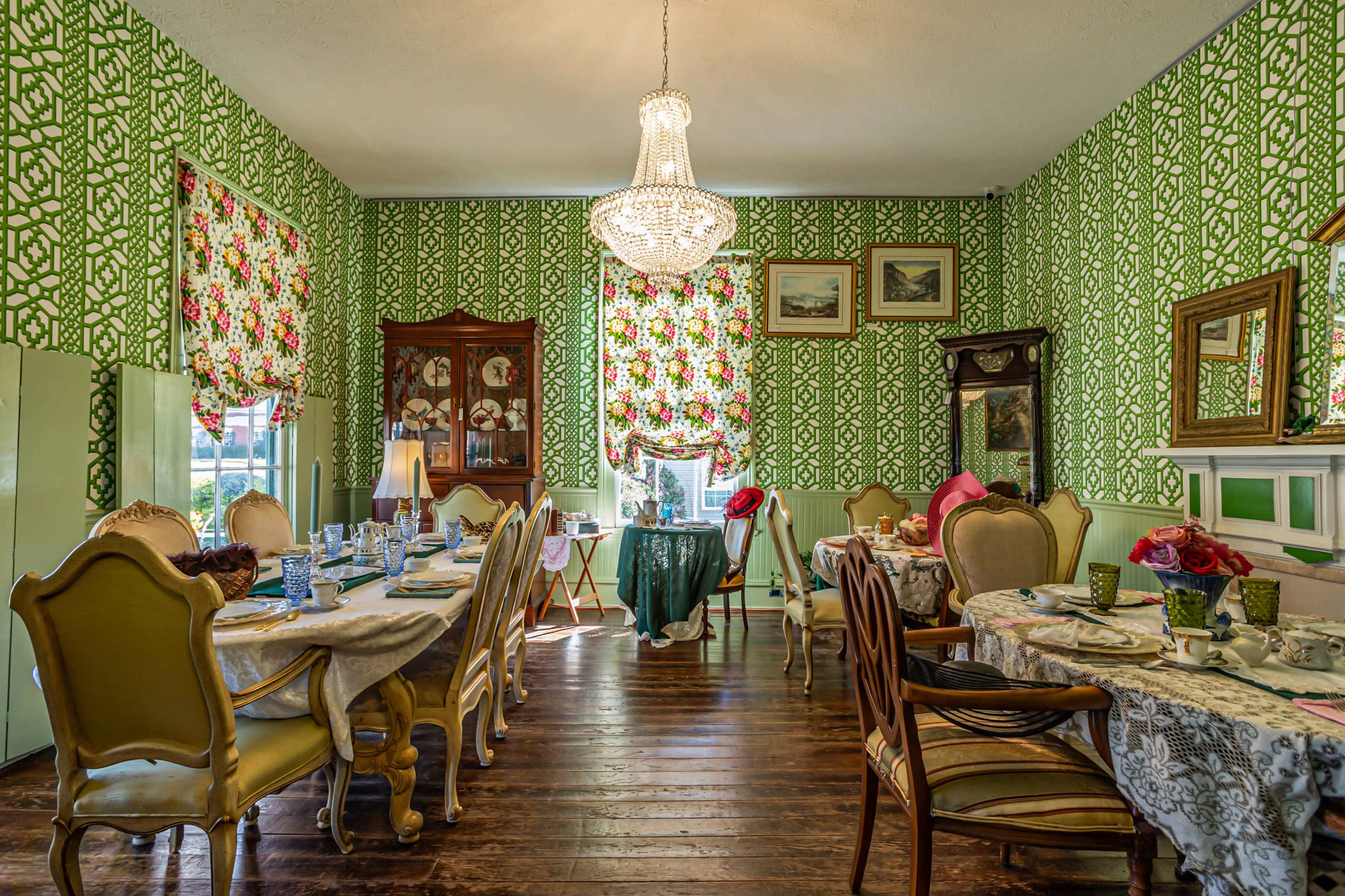 Beautiful Downtown Victorian TeaRoom with Tons of Beautiful Spaces Image in Downtown, GRIFFIN, GA