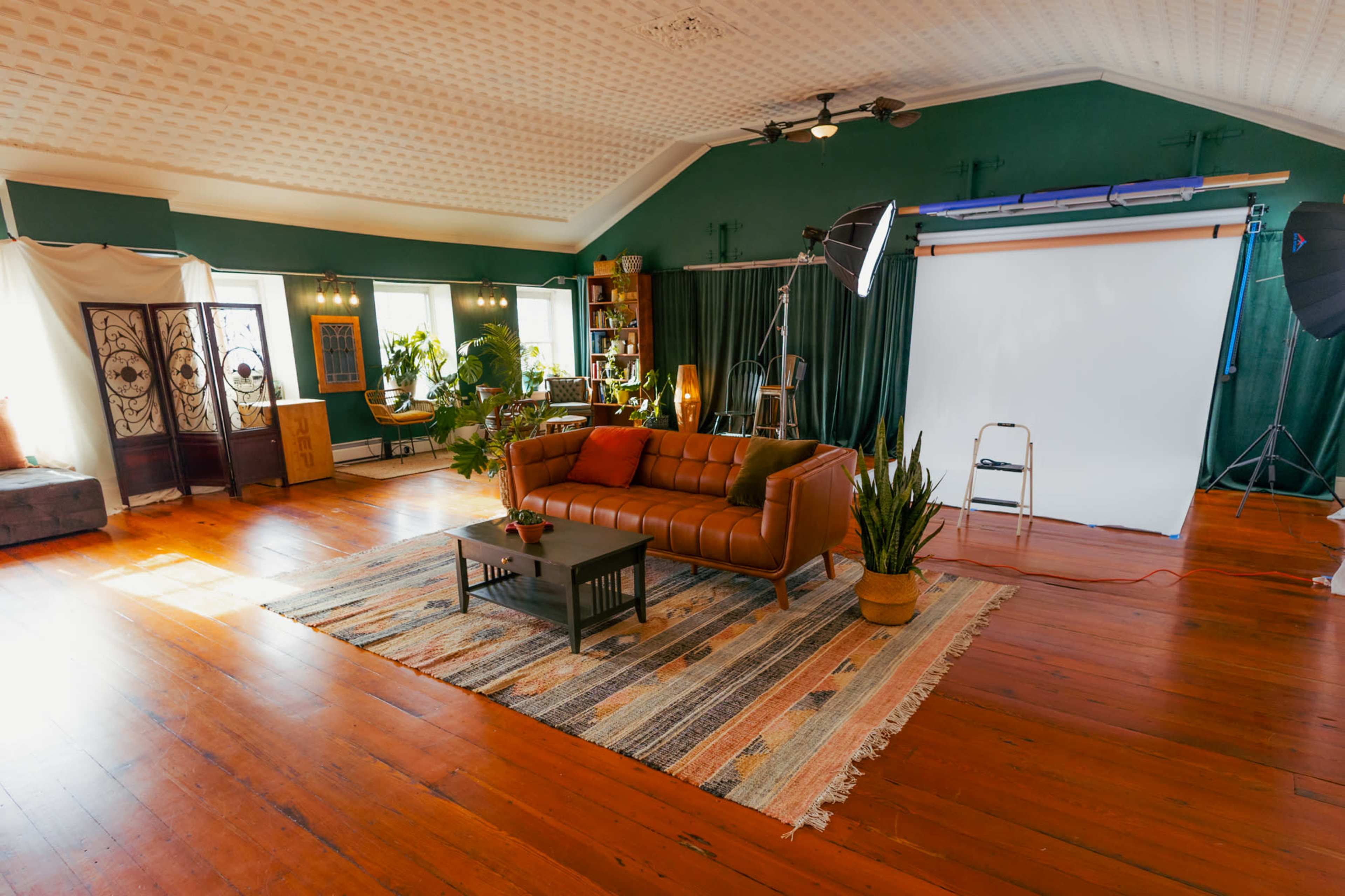 Modern & Cozy Studio in Historic Ellicott City Image in Ellicott City, Ellicott City, MD