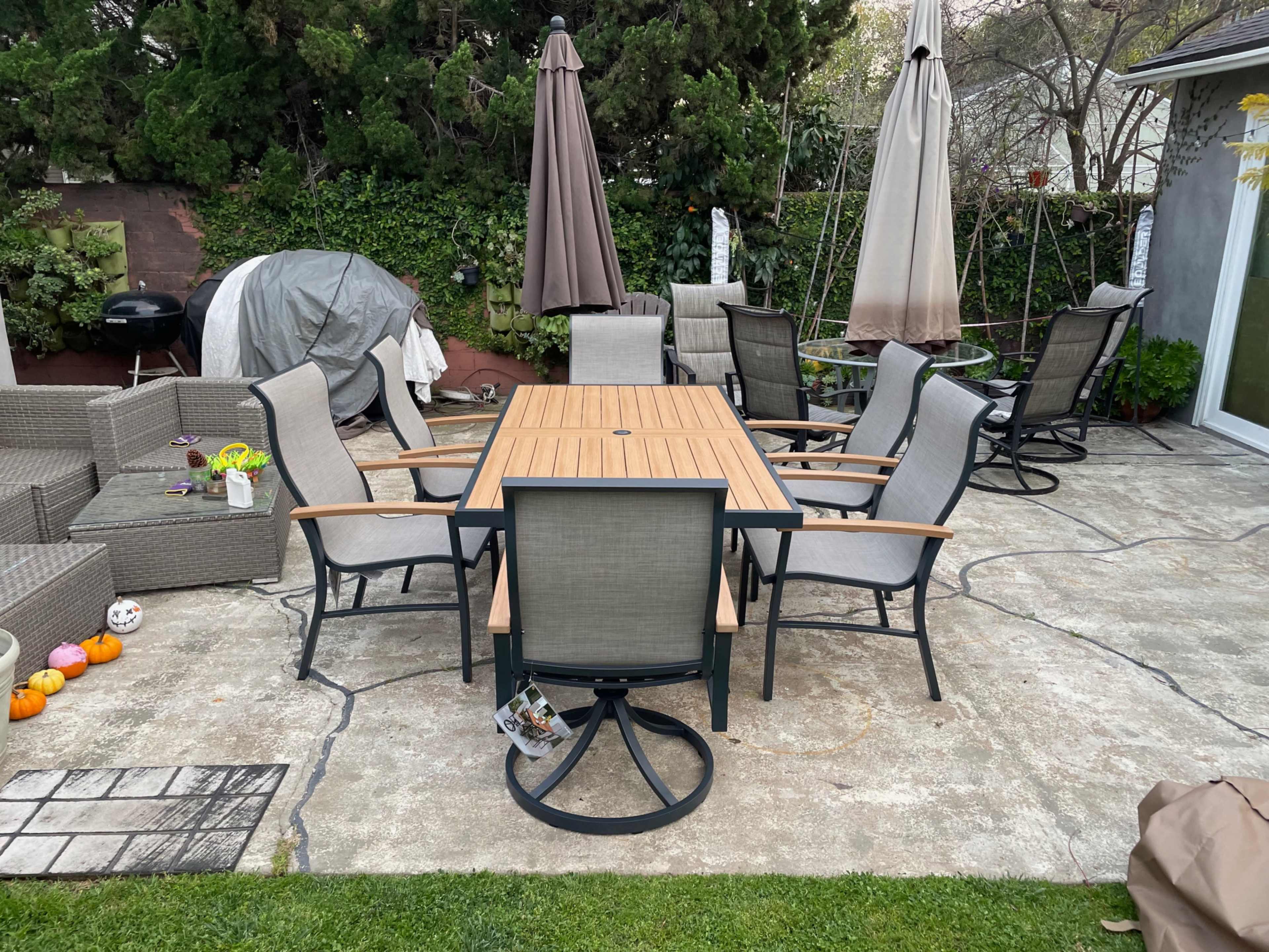 Upscale studio and garden Image in Central LA, Los Angeles, CA