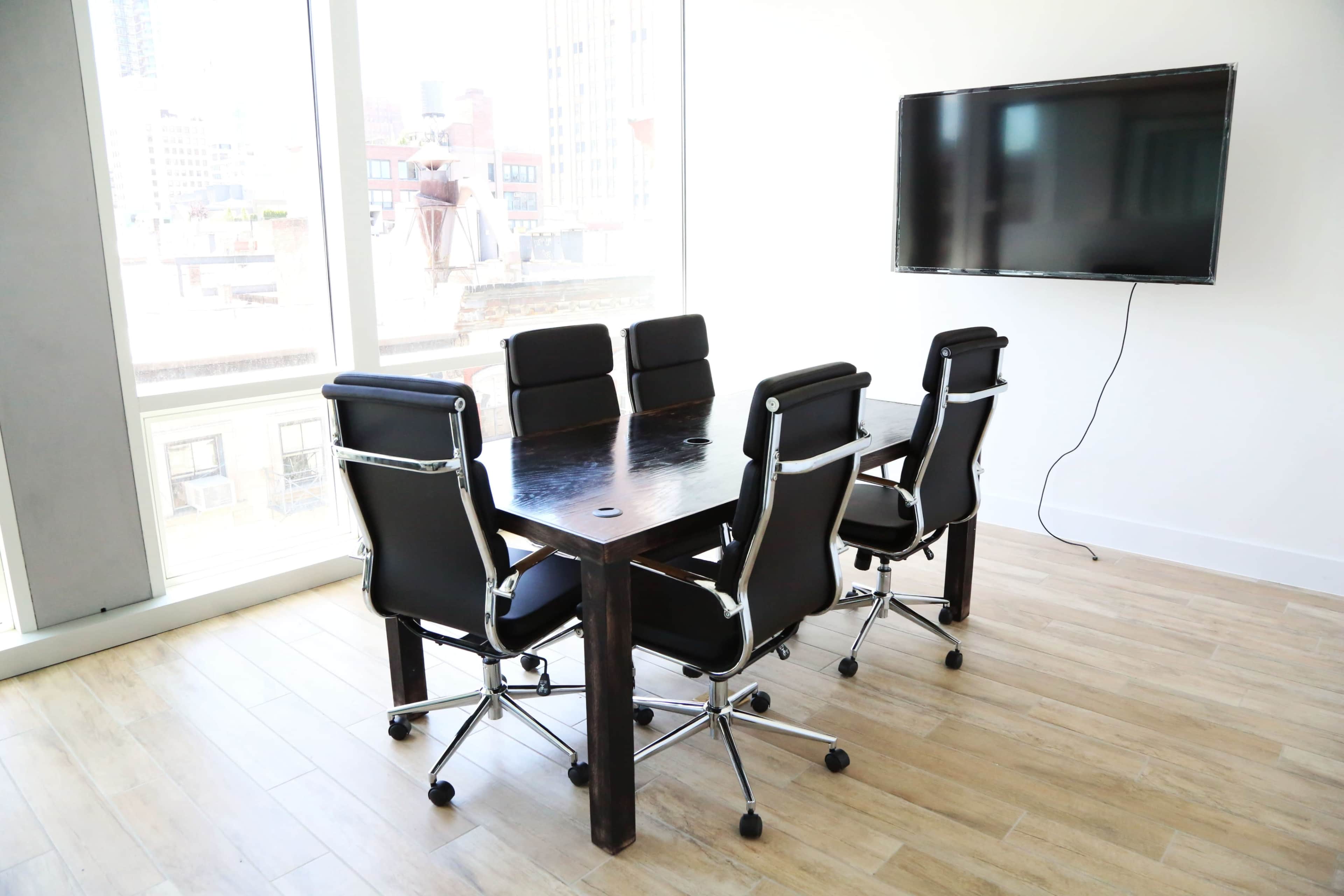 Bright Conference Room for 12 Image in Lower Manhattan, New York, NY