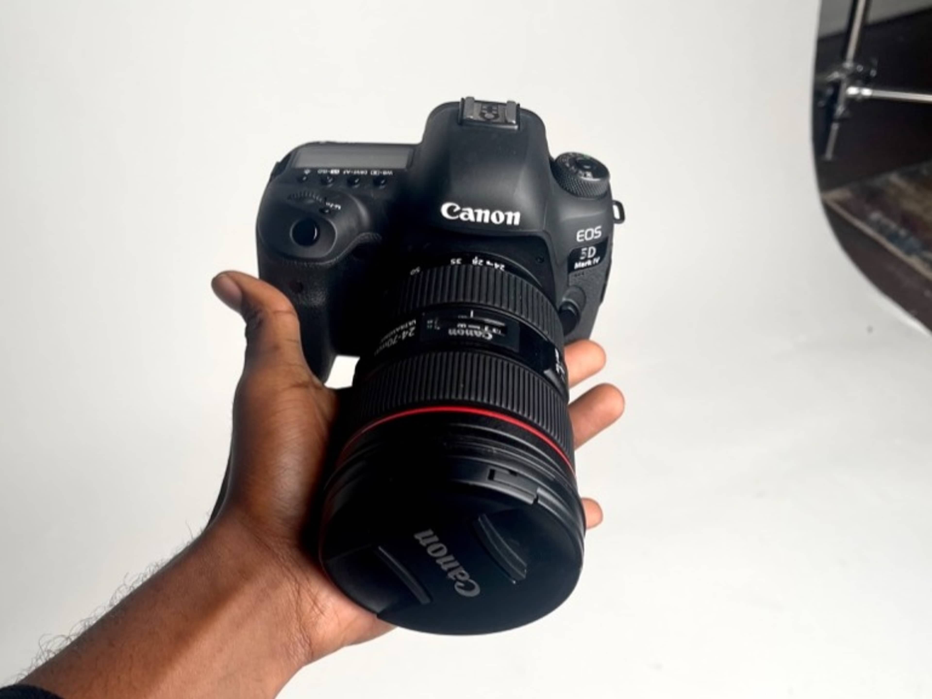 5D Mark IV + 25-70mm Canon lens 