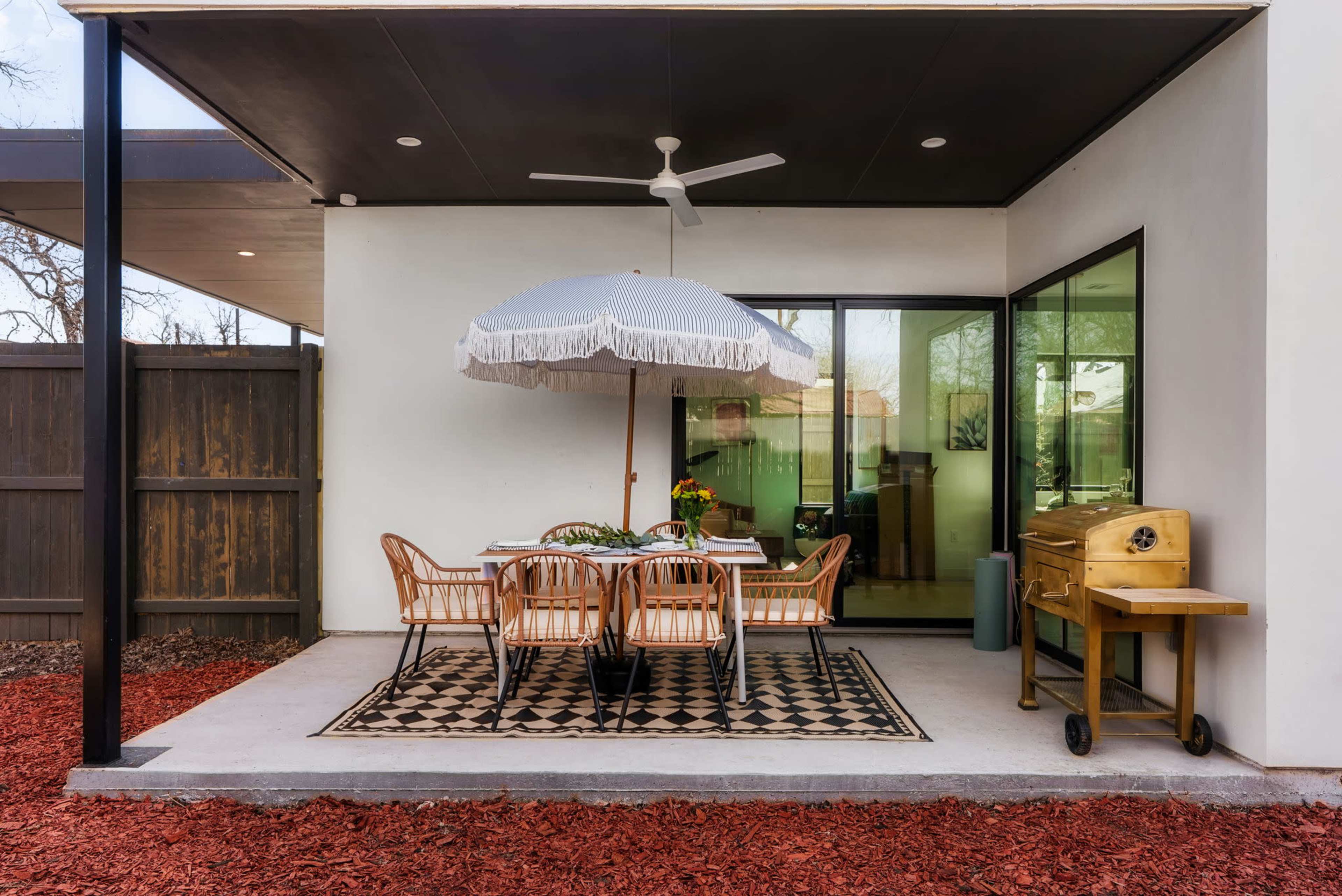 Modern Stylish East Austin Hideaway Image in Govalle, Austin, TX