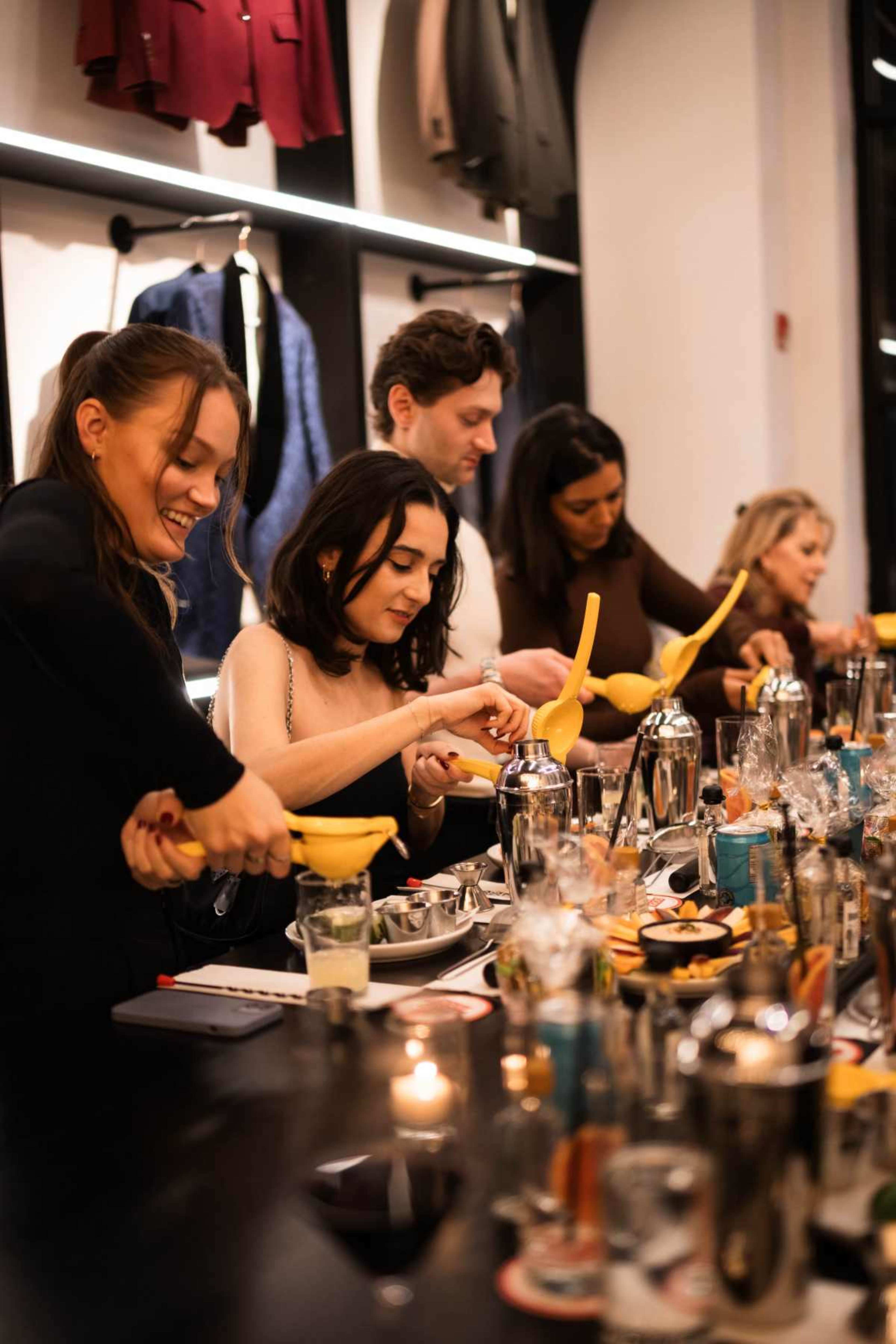 Cocktail Class Experience Image in Midtown Manhattan, New York, NY