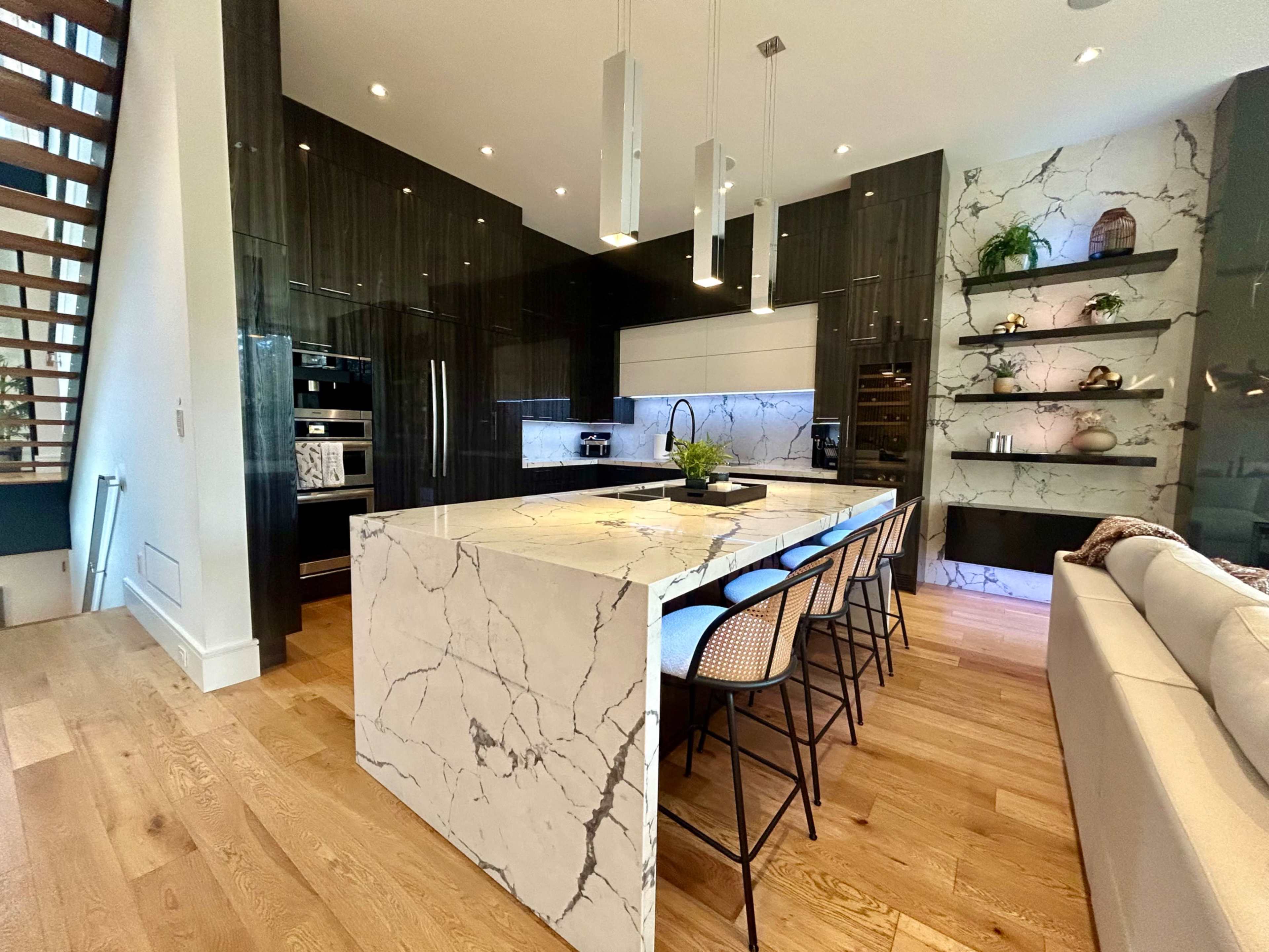 Modern luxury home w/ rooftop & putting green Image in Port Credit, Mississauga, ON
