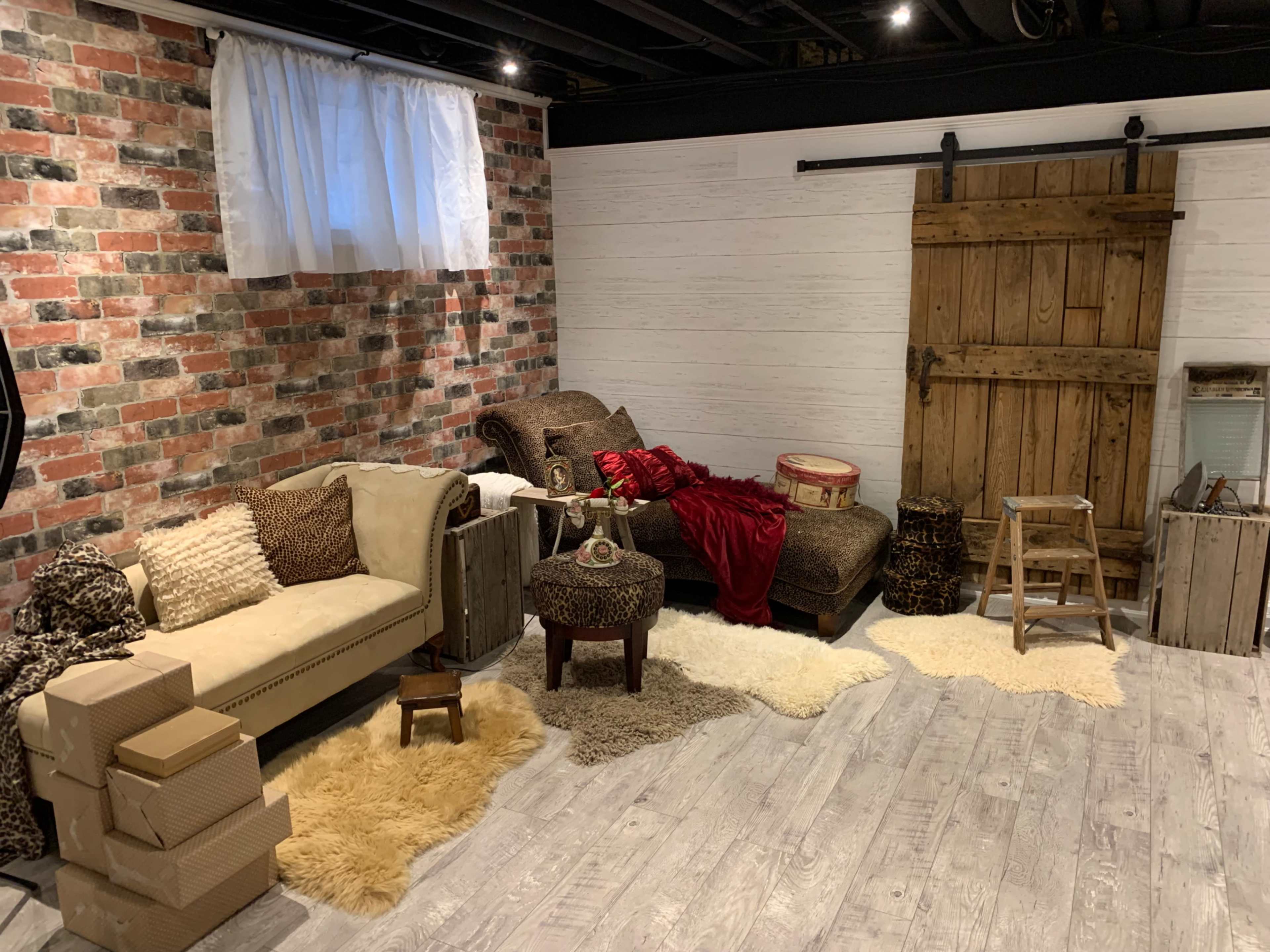 Basement Studio in the Creek Image in Stoney Creek, Stoney Creek, ON