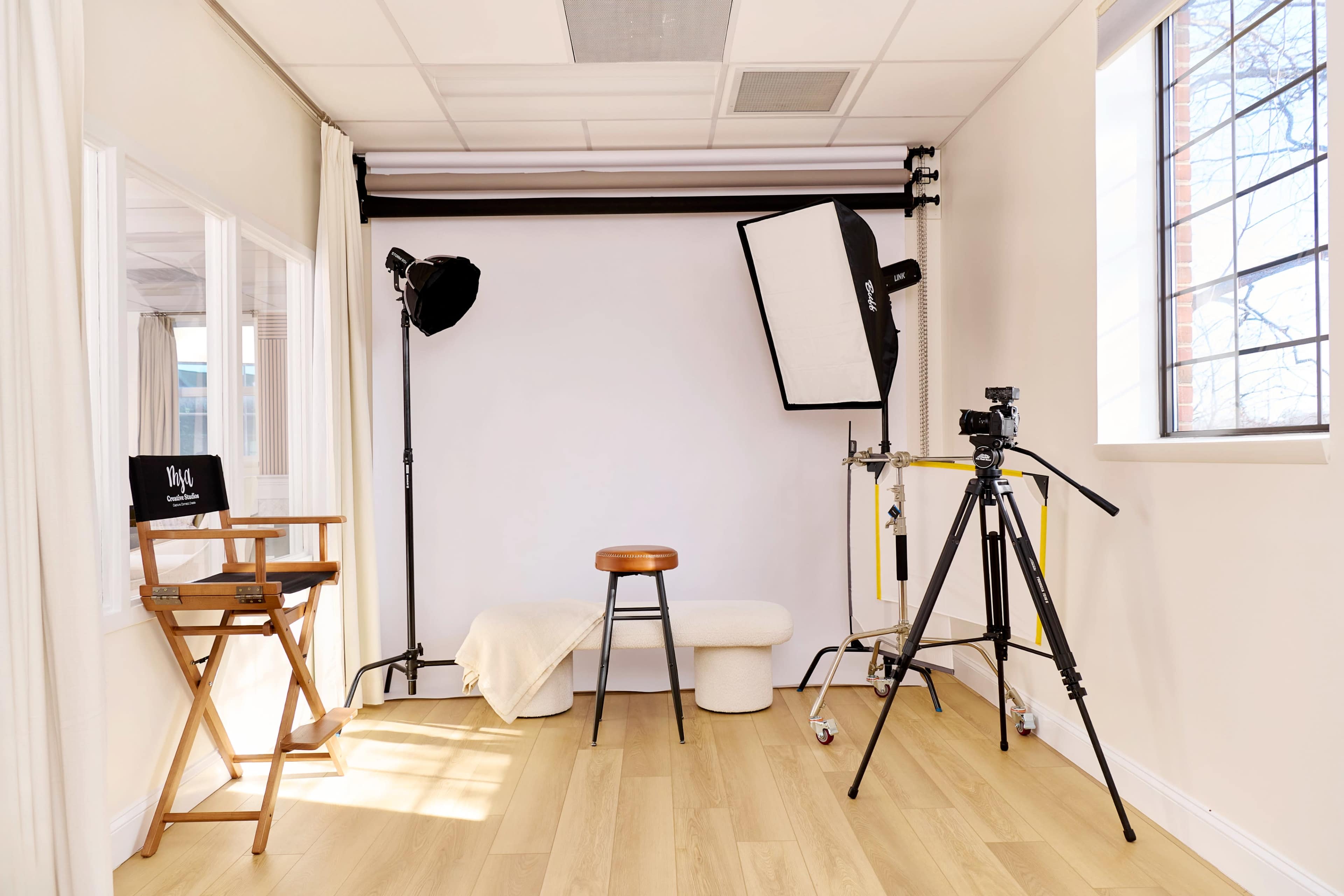 Fully Equipped Minimalistic and Modern Photography Studio in Northern VA (The Fiscus) Image in Merrifield, Fairfax, VA