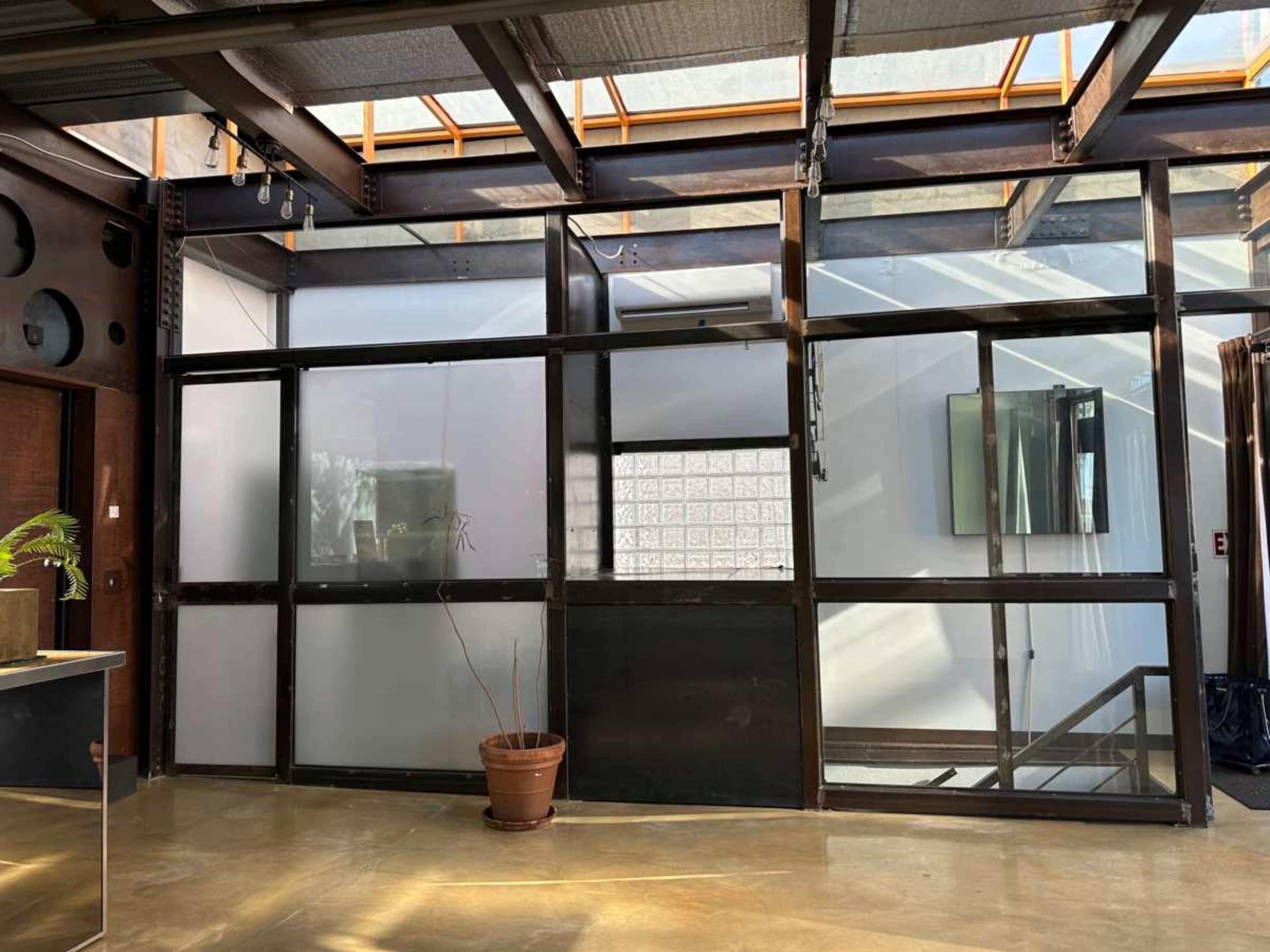 POP UP STOREFRONT Image in Bushwick, Brooklyn, NY
