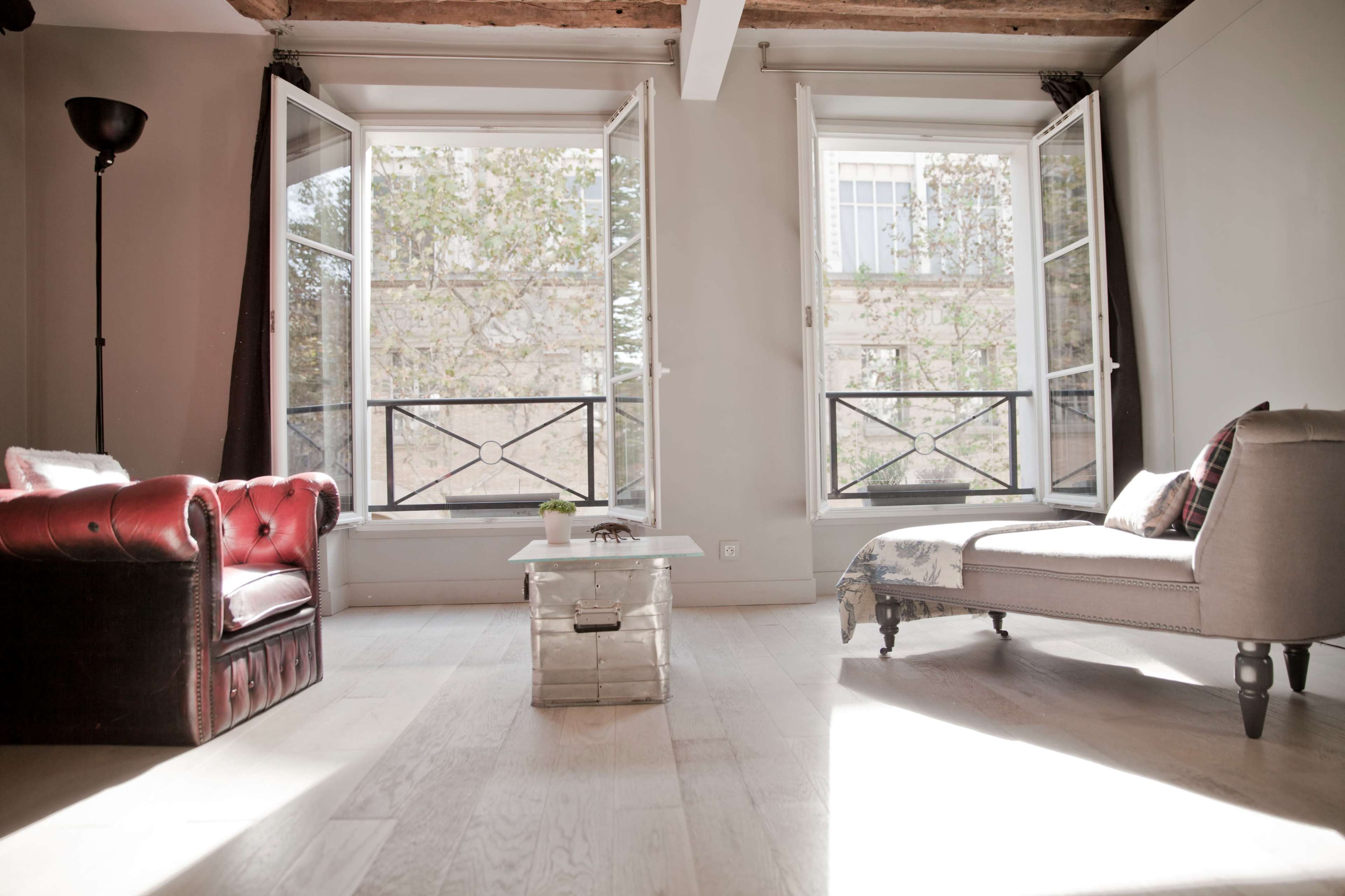Beautiful Showroom and Photo Studio in the Haut Marais, Paris Image in Enfants-Rouges, 75003 - PARIS 03, 