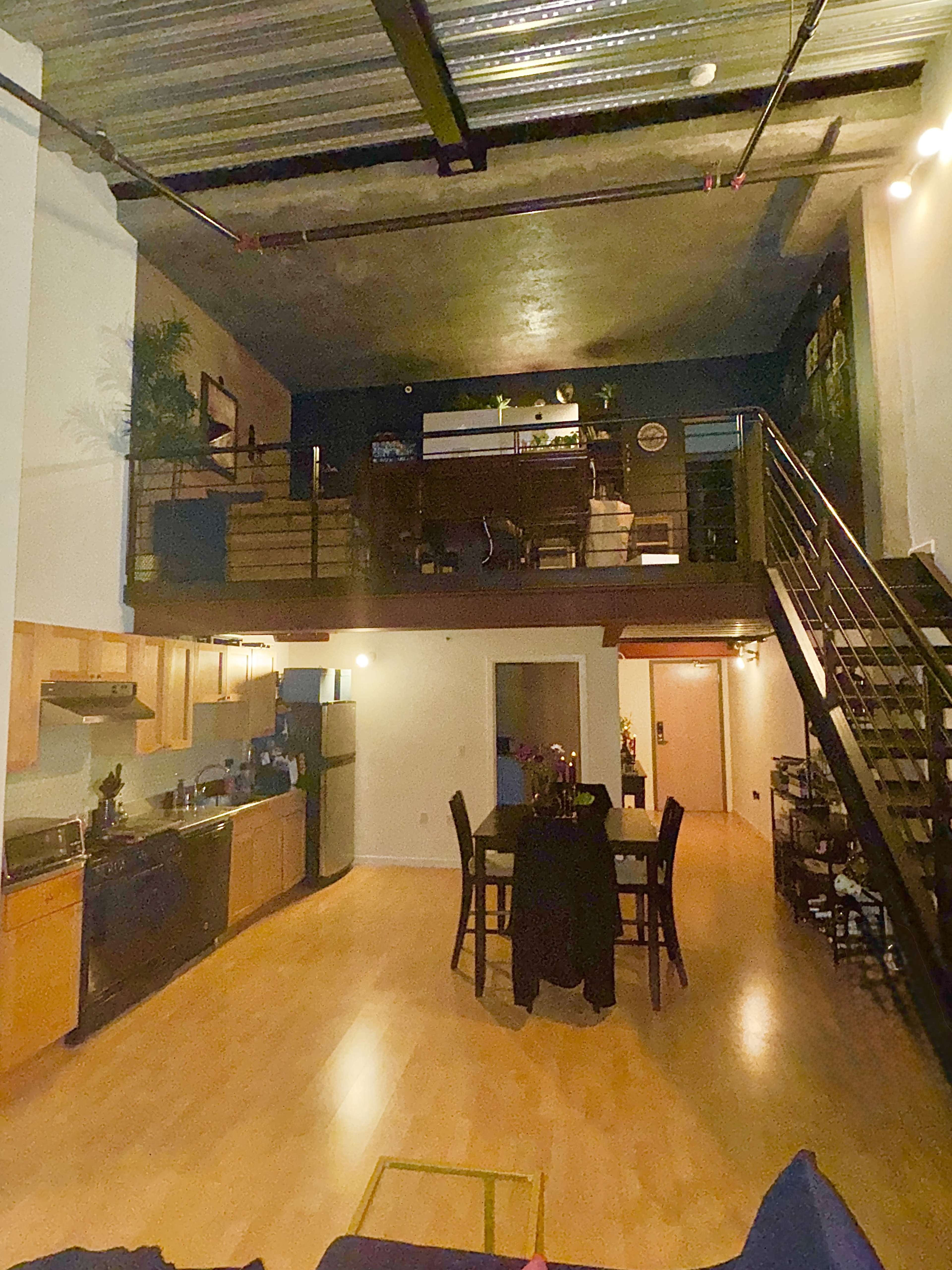 Luxury industrial loft with city view Image in SoMa, San Francisco, CA