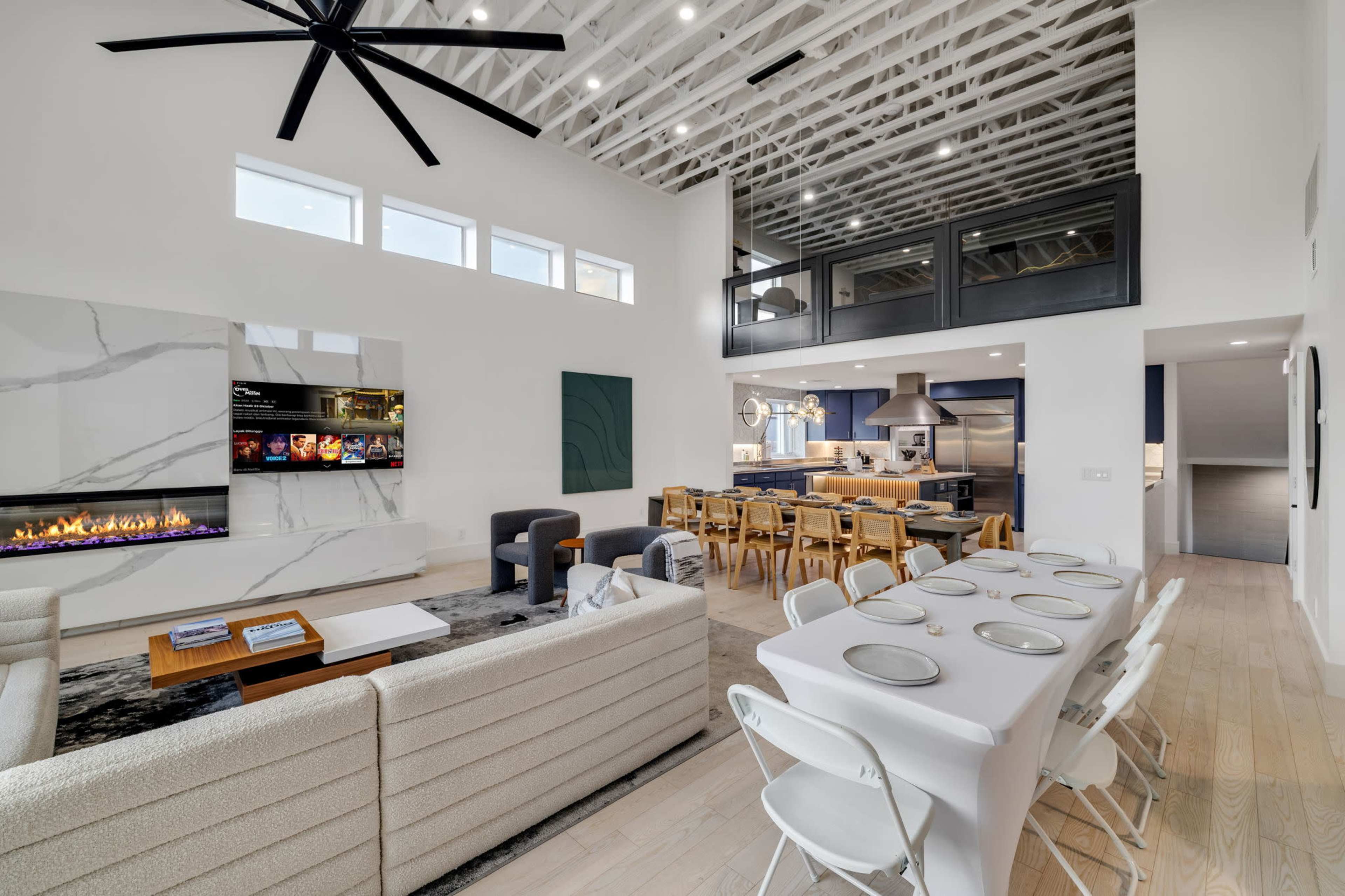 Modern 3-Story Home in Deep Ellum with Skyline View Image in Old East Dallas, Dallas, TX