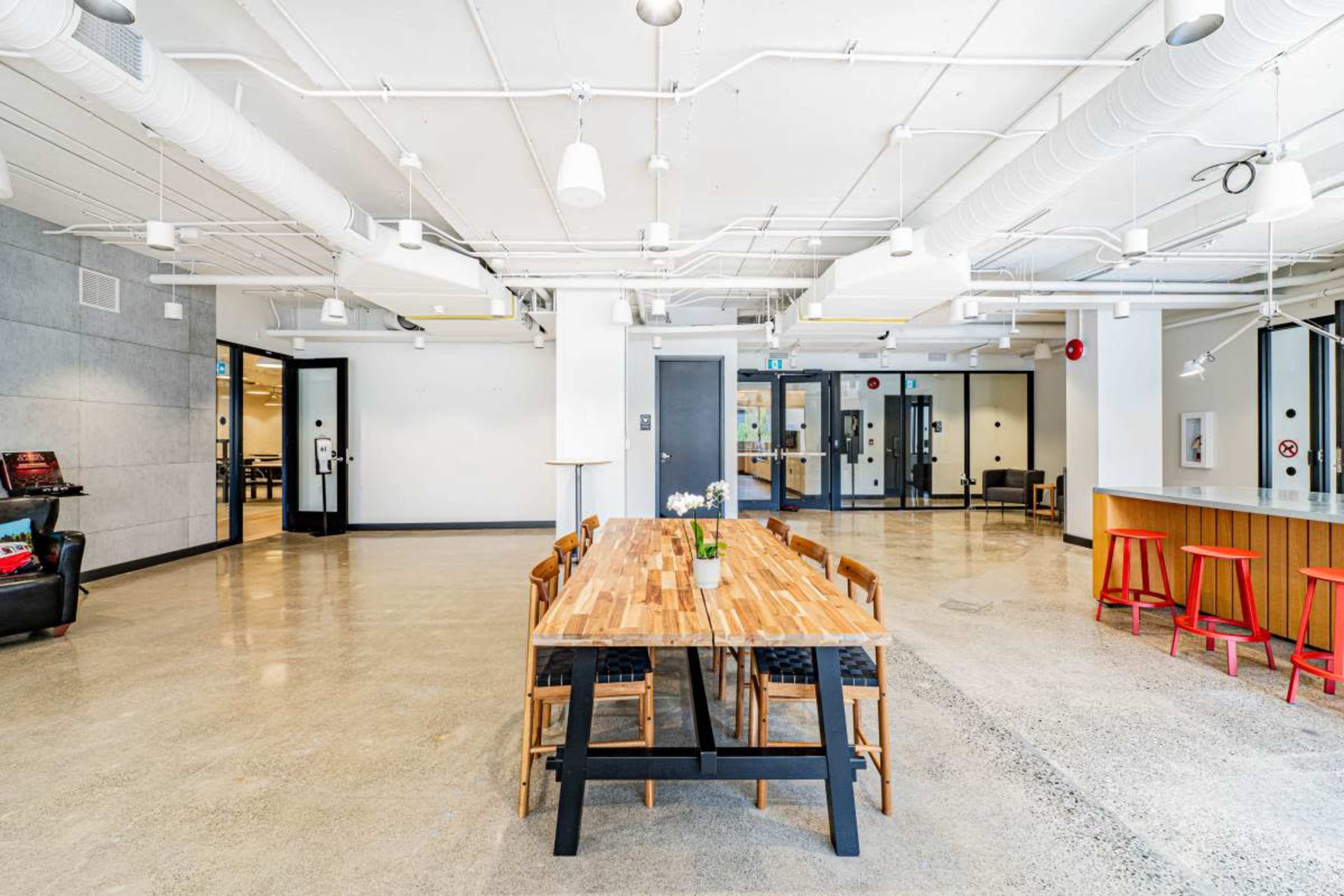 Downtown Creative Hub  with flexible spaces Image in Central Vancouver, VANCOUVER, BC