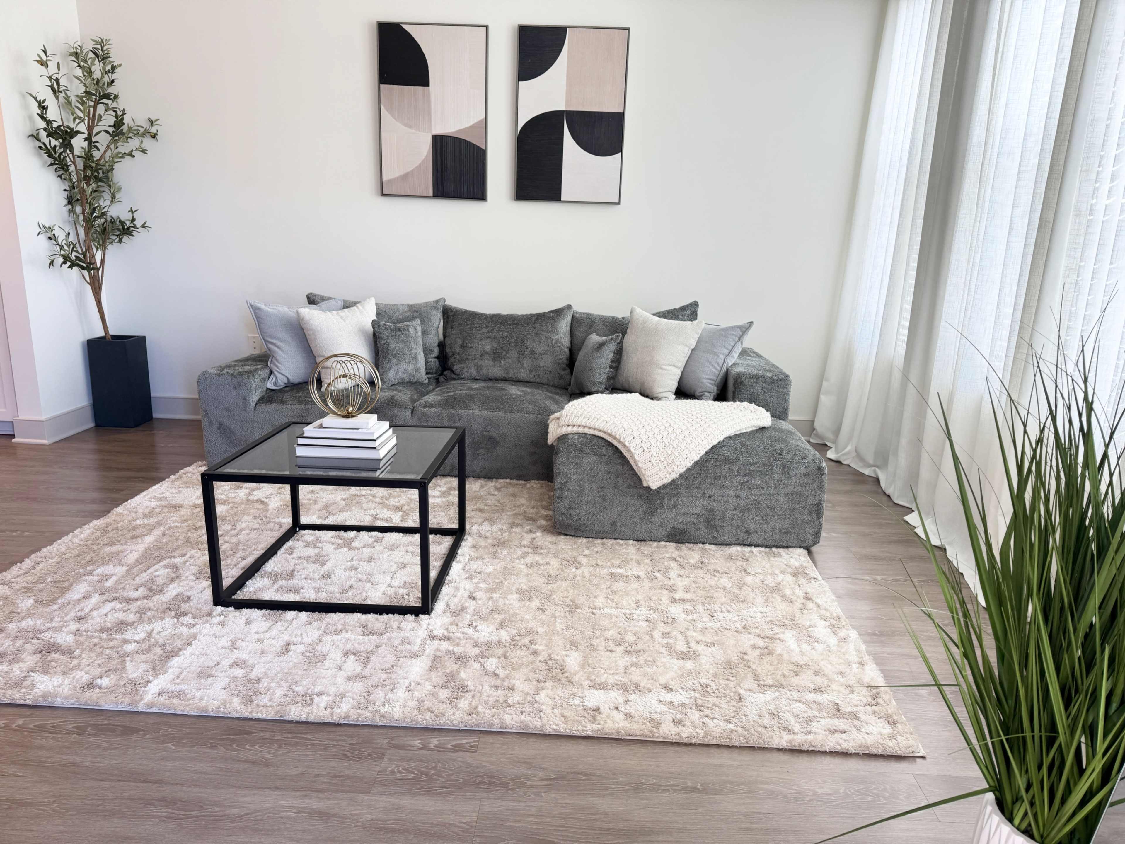 Luxury Two Bedroom, Aesthetically Pleasing, Close to Donwtown Image in North Hills, Raleigh, NC