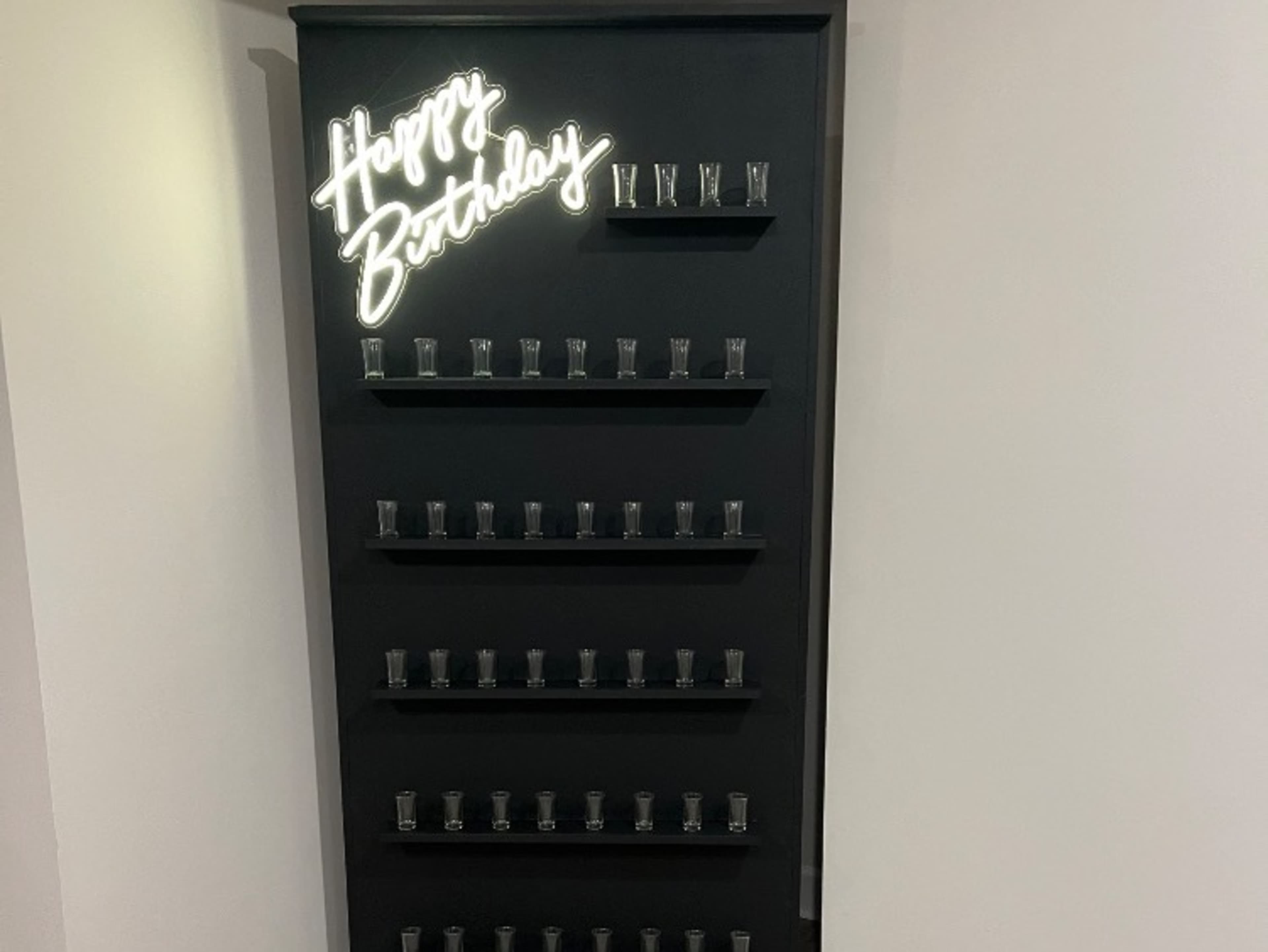 Champagne/cocktail/shot/party favor wall