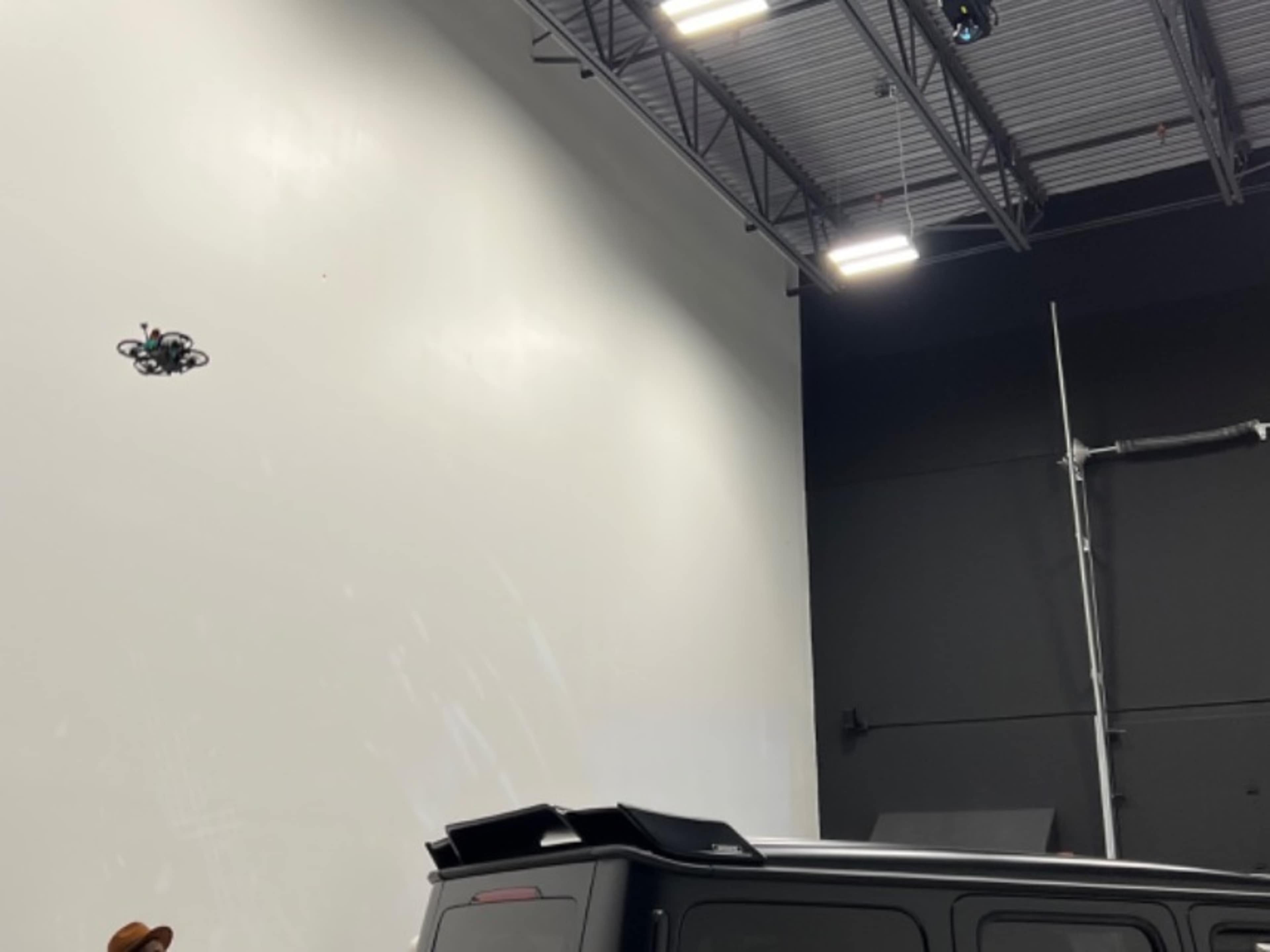 High ceiling, new warehouse 