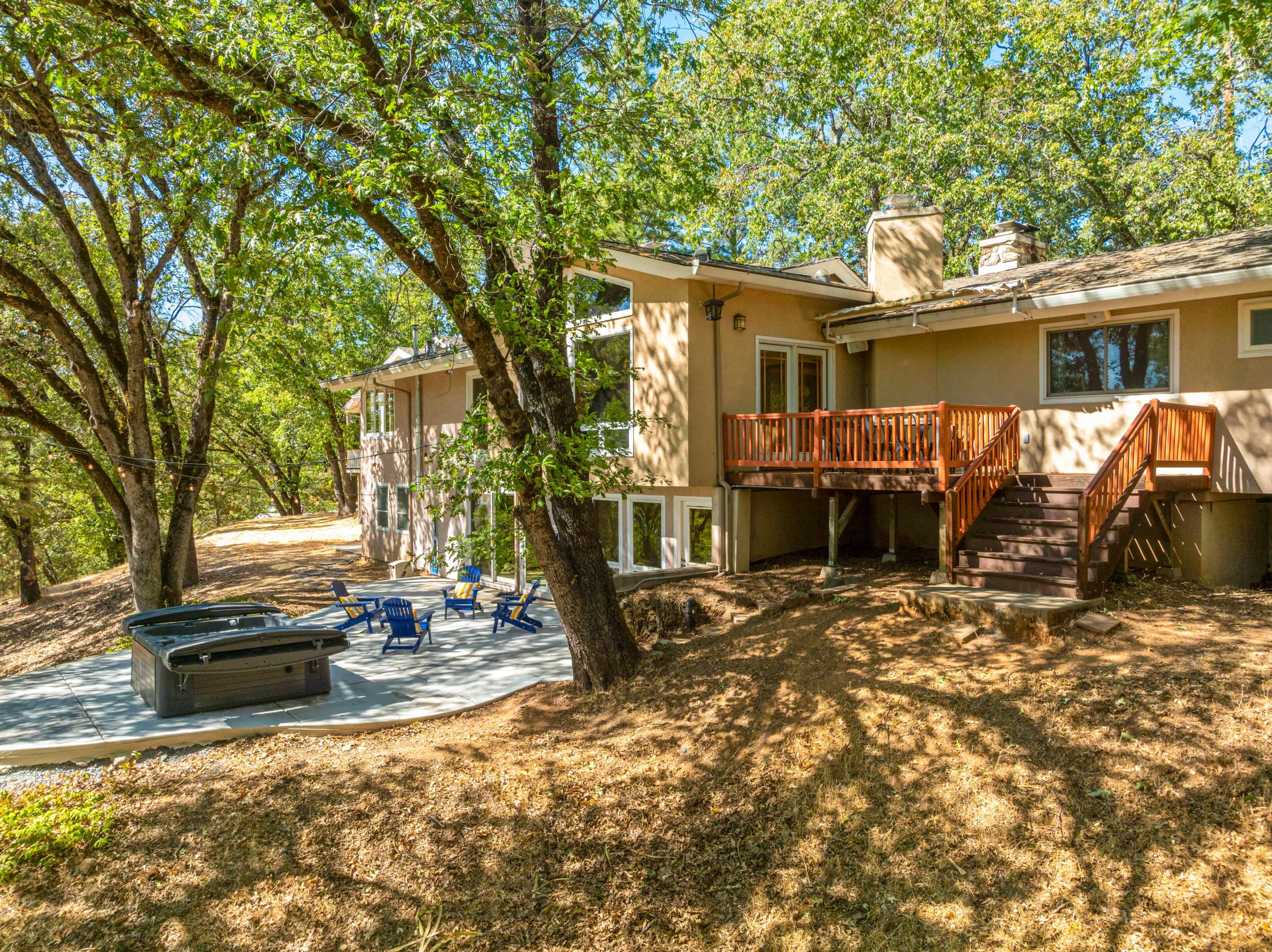 Spacious Mountain-View Hideaway w/ Chef’s Kitchen + Lounge Areas Image in Meadow Vista, Meadow Vista, AS